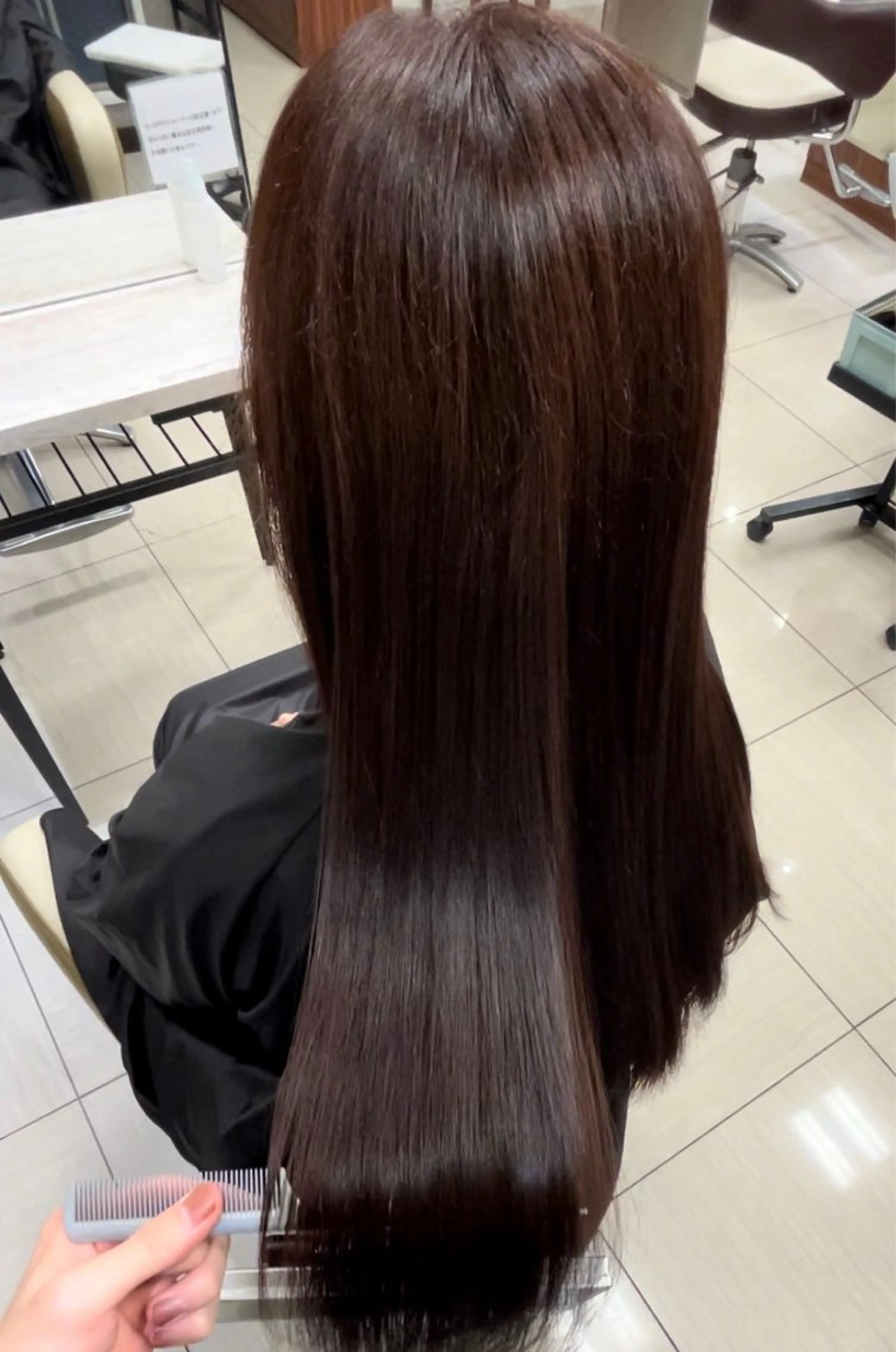 ロング カラー ピンクカラー ヘアカラー 片岡 勇翔のヘアスタイル