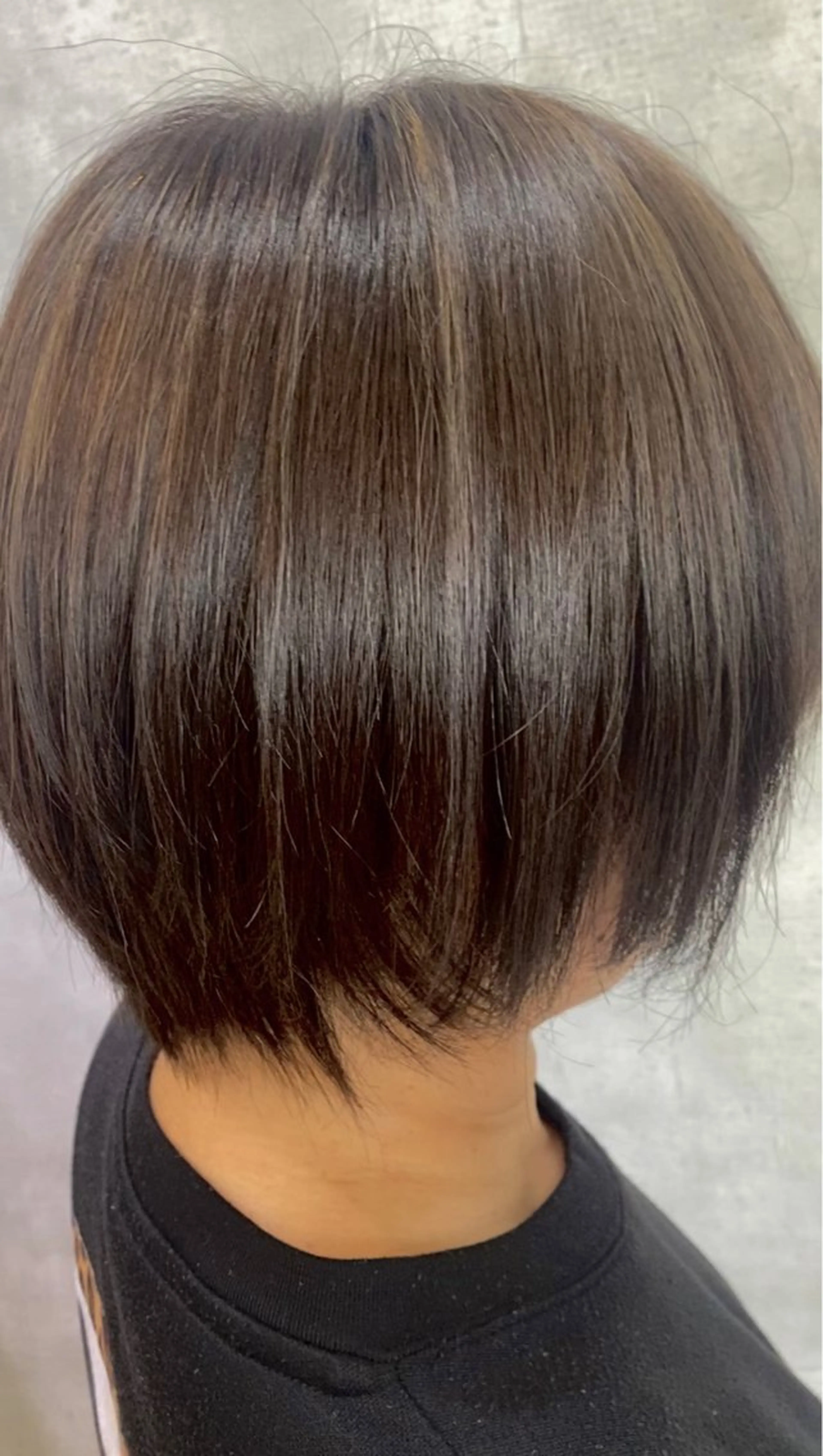 ショート ハイライト ヘアカラー ROSEL 沢津橋  楓のヘアスタイル