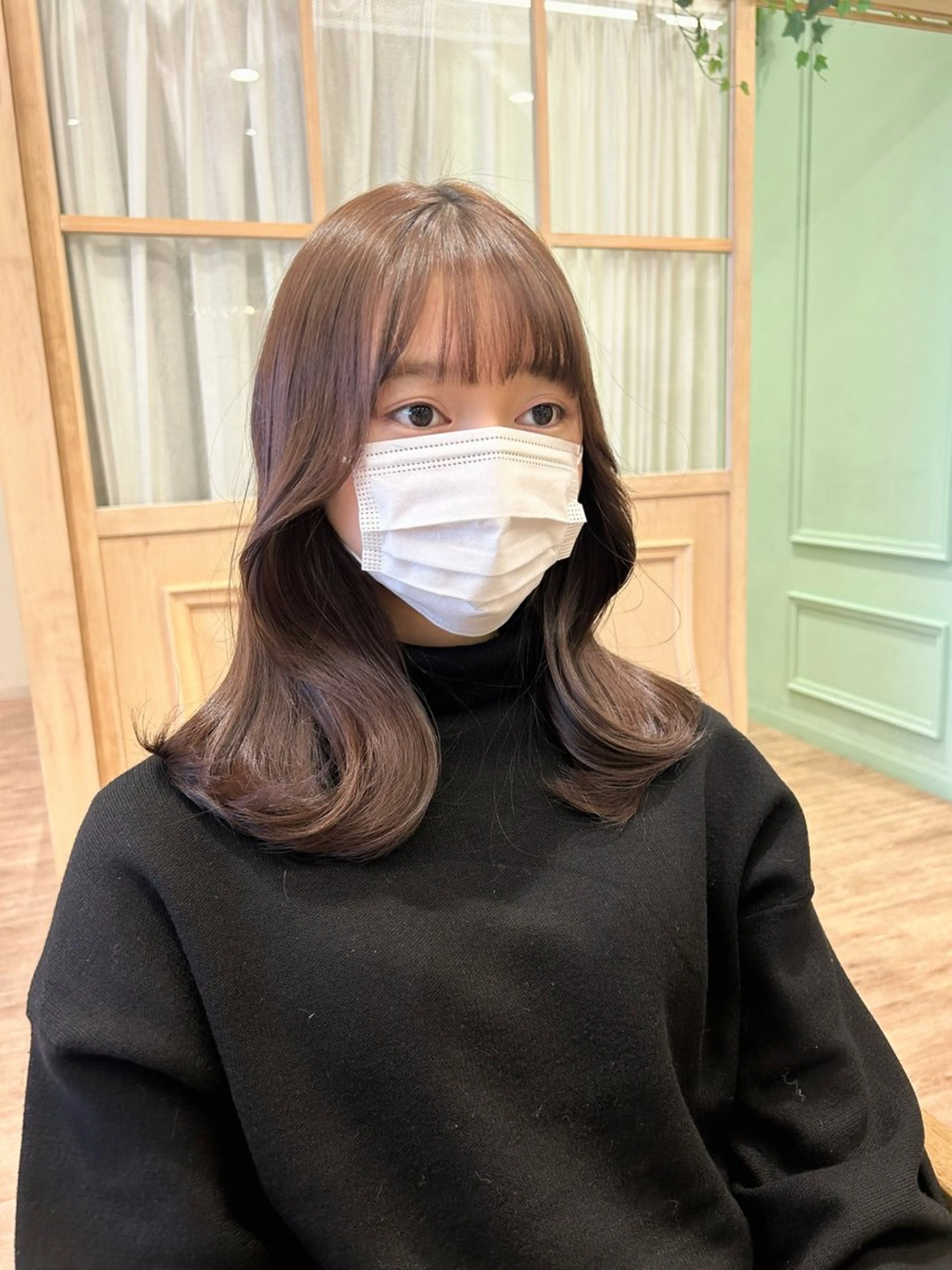 ミディアム カラー ヨシンモリ 韓国風ヘア ケアブリーチ 坪井佑樹のヘアスタイル