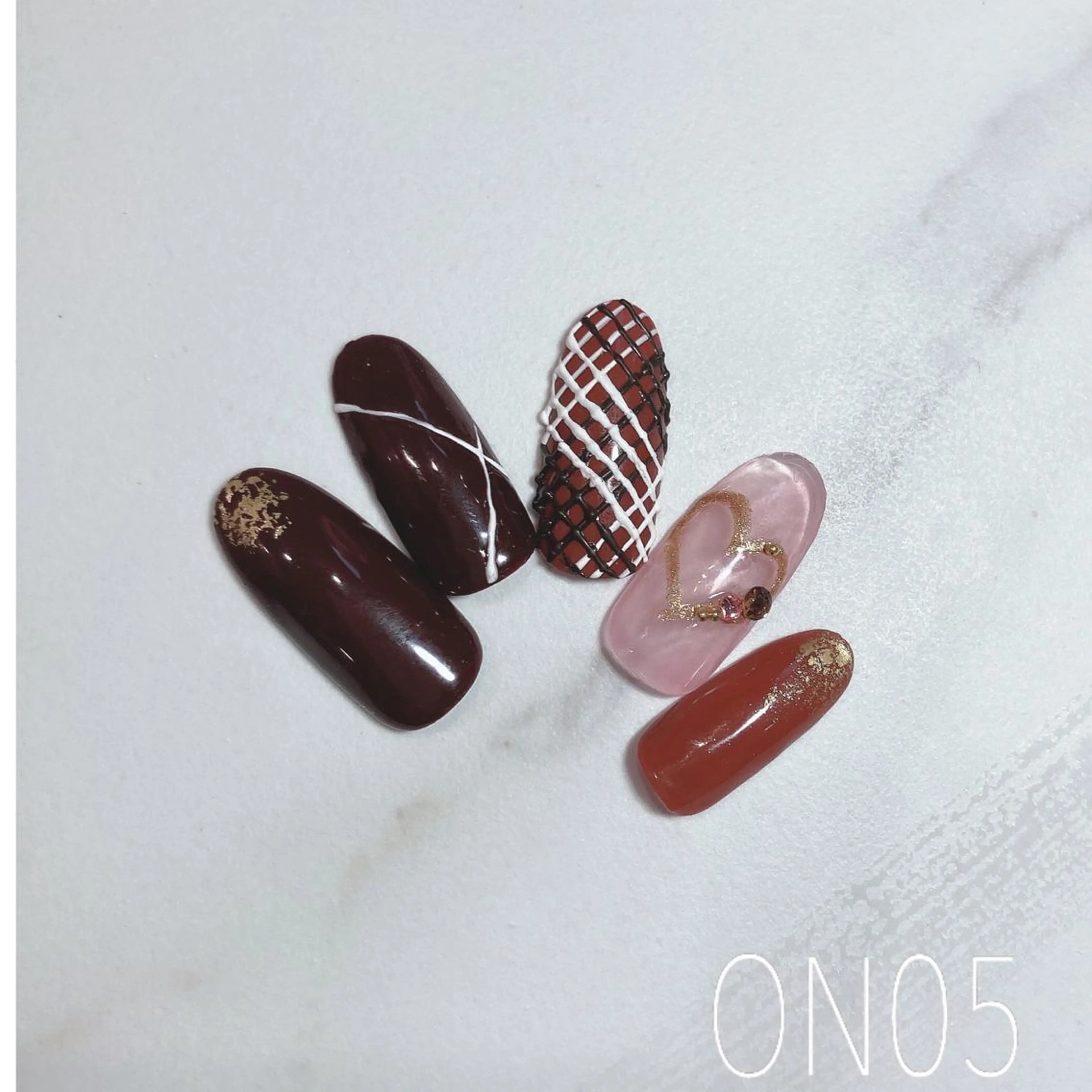 ネイル 園 寛子 （ネイリスト）のネイルデザイン