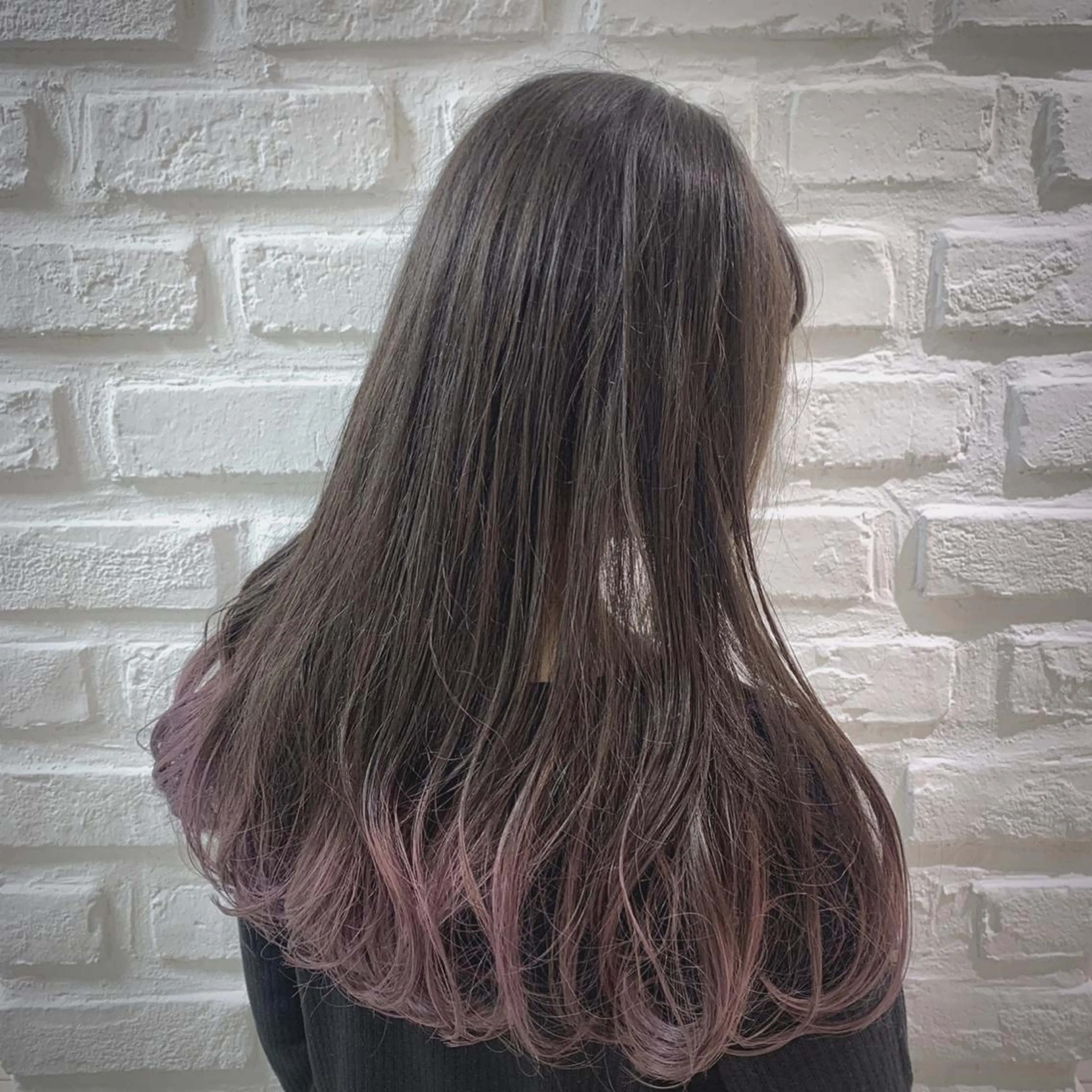 ロング カラー ブリーチ イルミナカラー ラベンダーカラー ラベンダーピンク ピンクカラー カット ヘアカラー トリートメント 【デザインカラー】 粥川佳日望のヘアスタイル