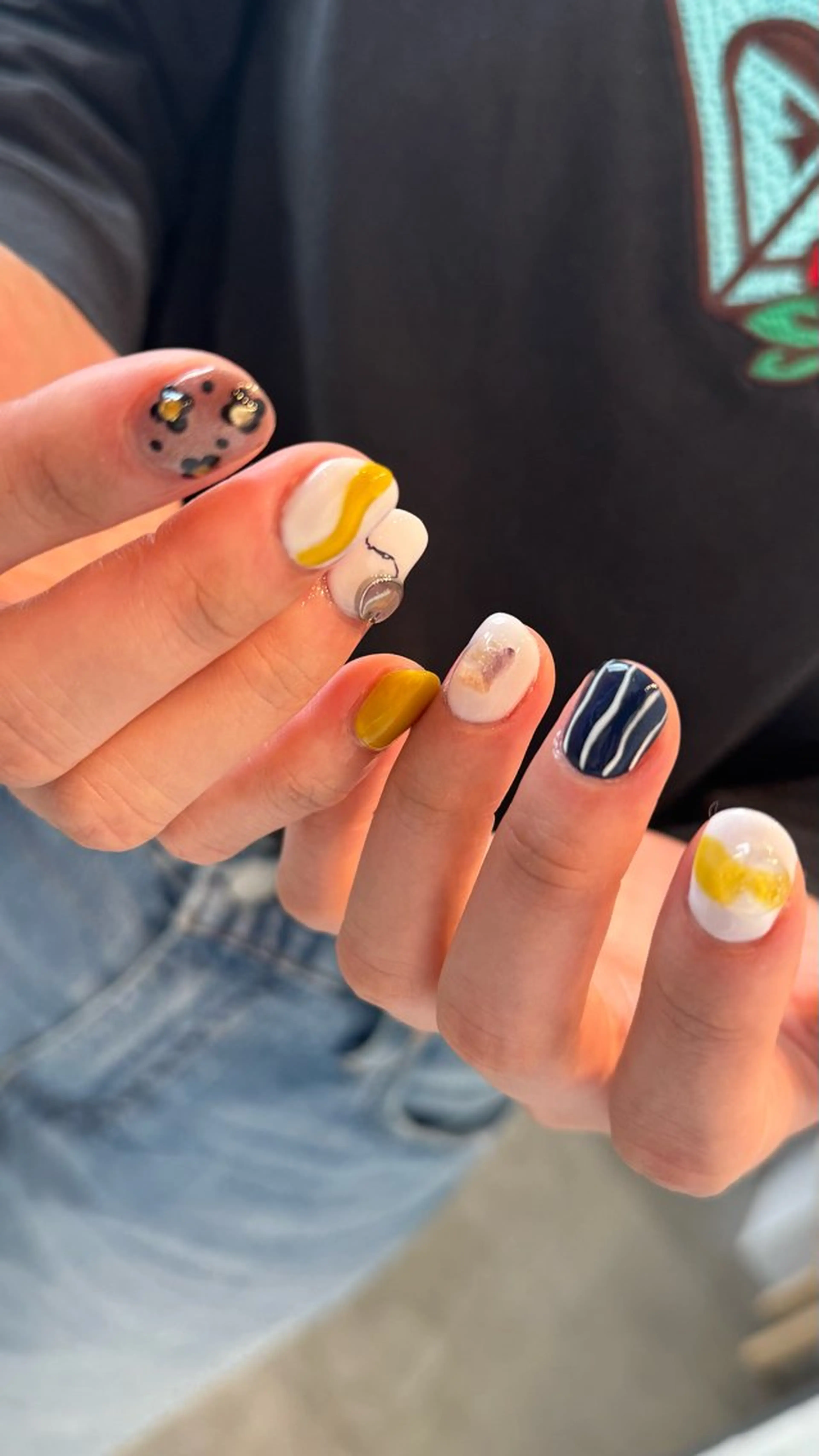 ショート m kaori𓃟のネイルデザイン