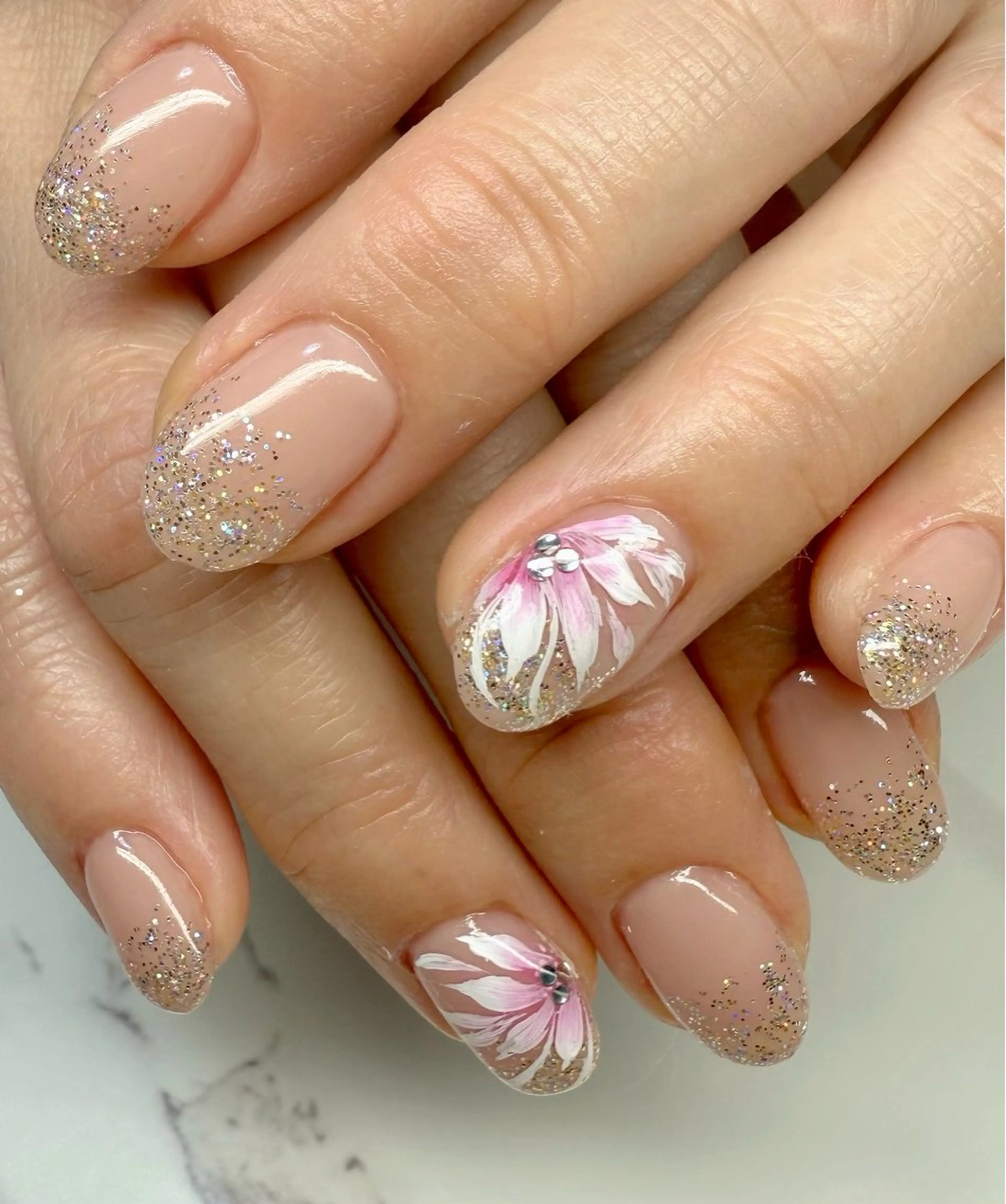 ネイル アニマル柄 アートネイル チークネイル フレンチネイル 氷ネイル・うるうるネイル M.N_ nailのネイルデザイン