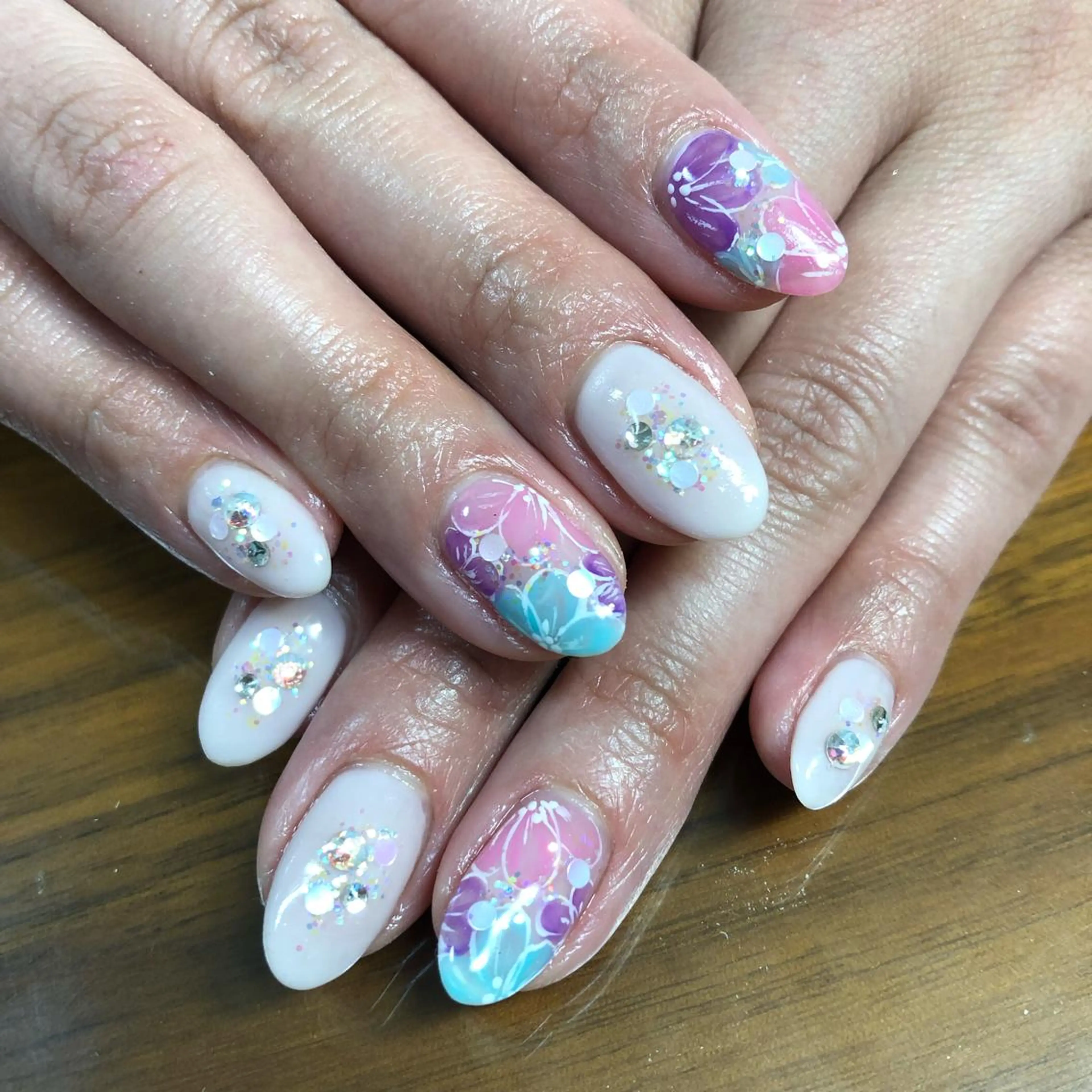 ネイル izmon所属・🦋izmon nailstudioのネイルデザイン