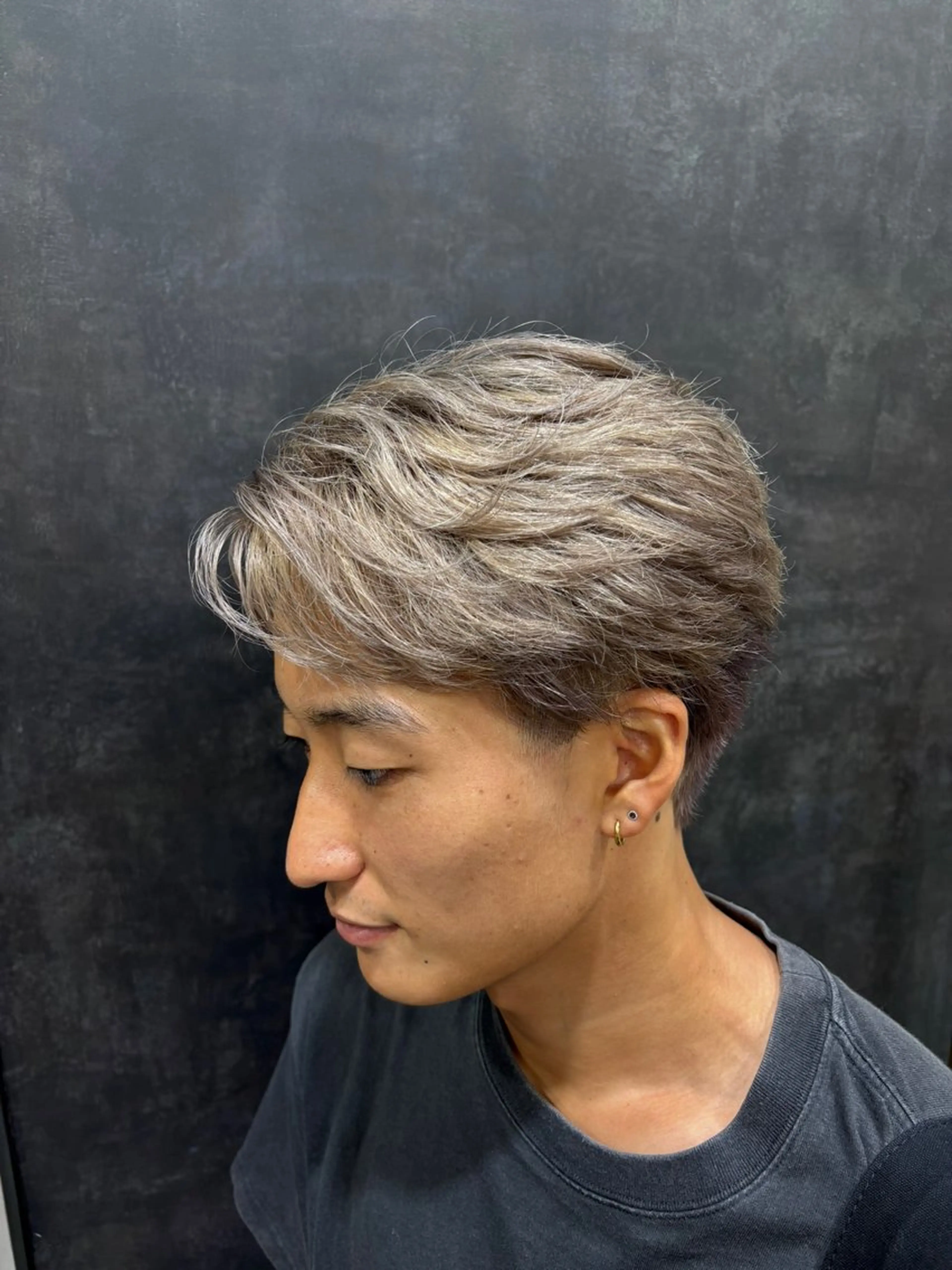 ショート ヘアカラー 透明感カラー🫧/ ブリーチ🇰🇷れいのヘアスタイル