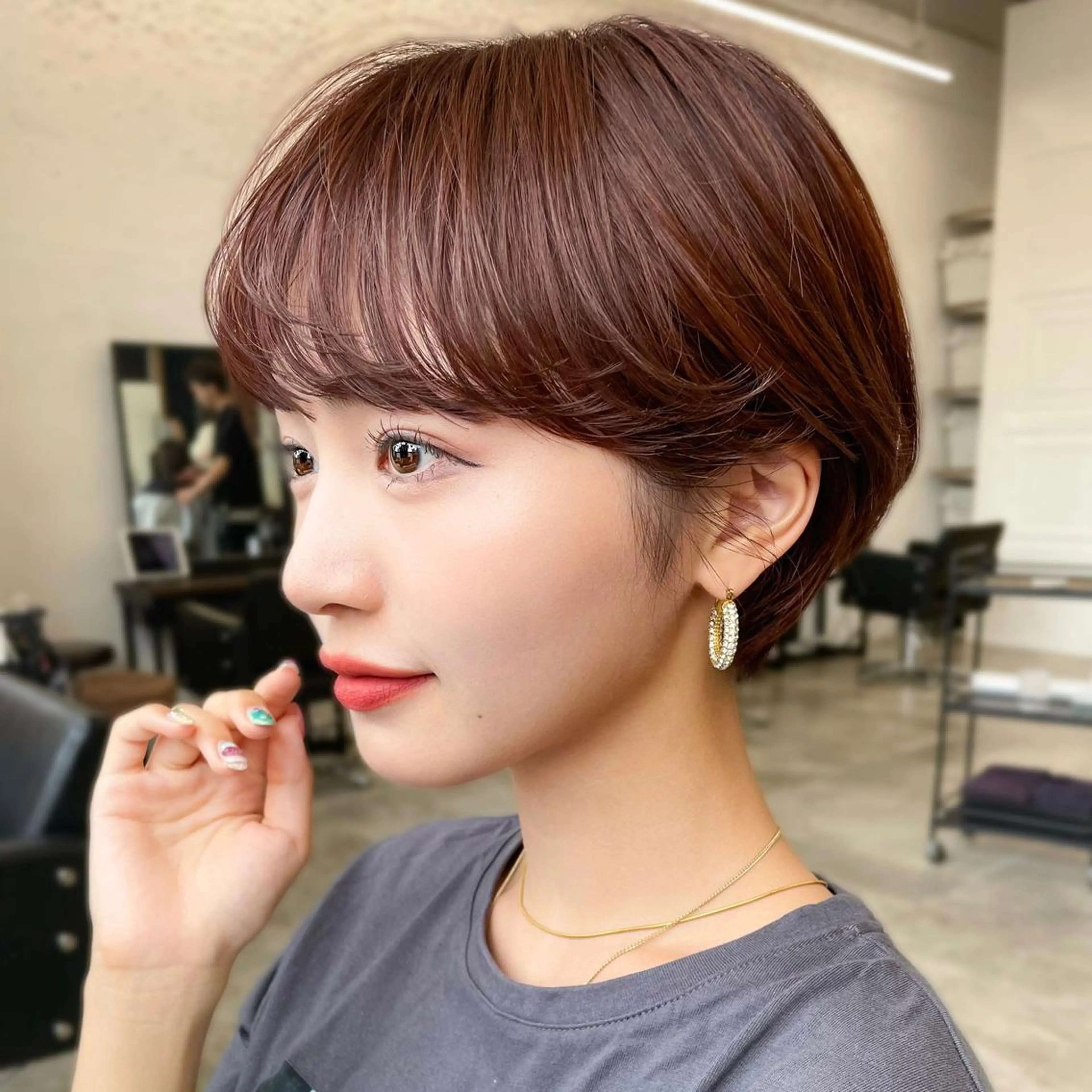 ショート パーマ ショートヘア カット ヘアカラー レイヤー/ショート透 明感カラー/西田祐賀のヘアスタイル