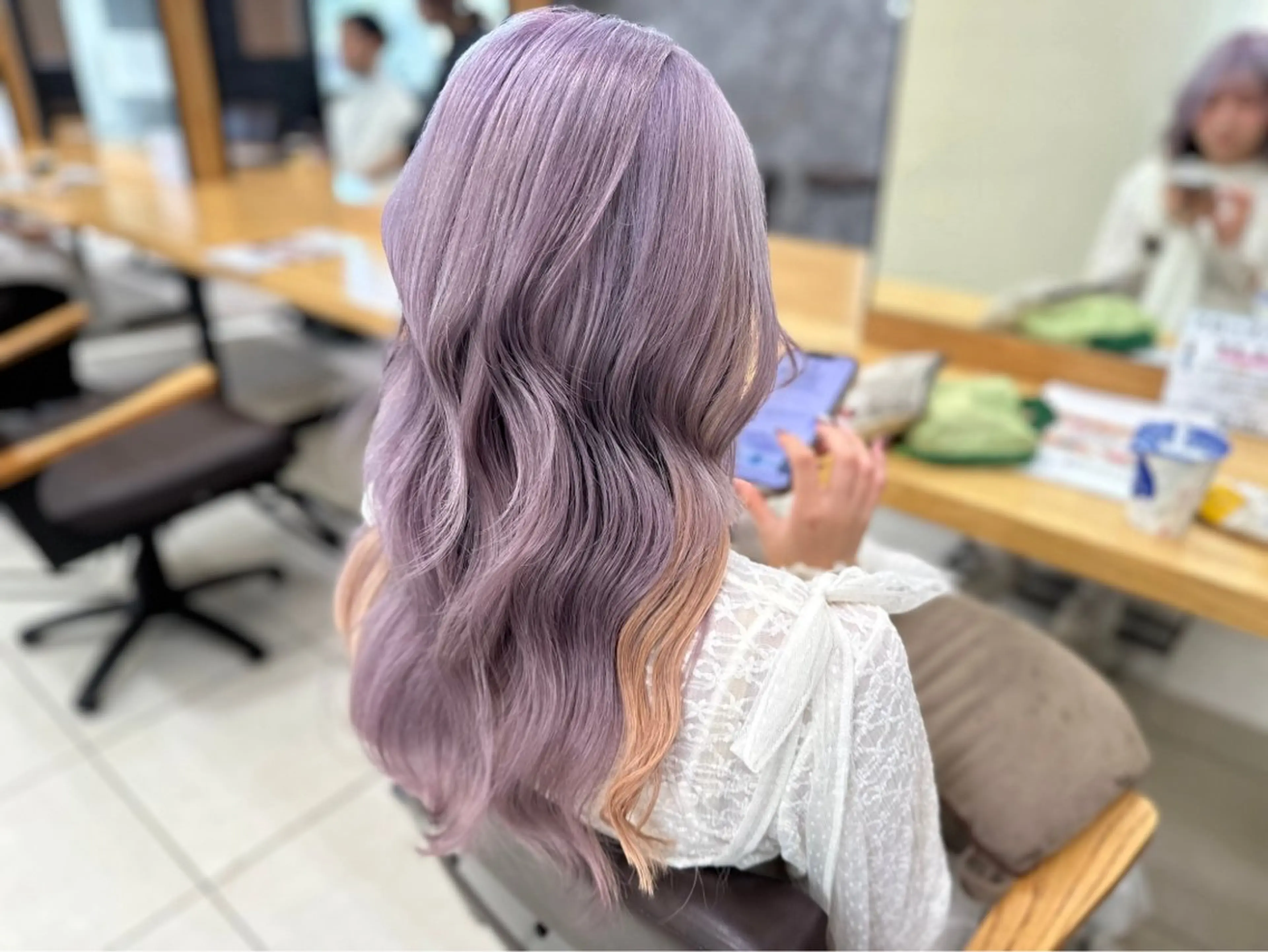 ロング カラー ベージュカラー ブリーチ ブロンド 透明感カラー デザインカラー ⭐️さき⭐️ カラー/エクステのヘアスタイル