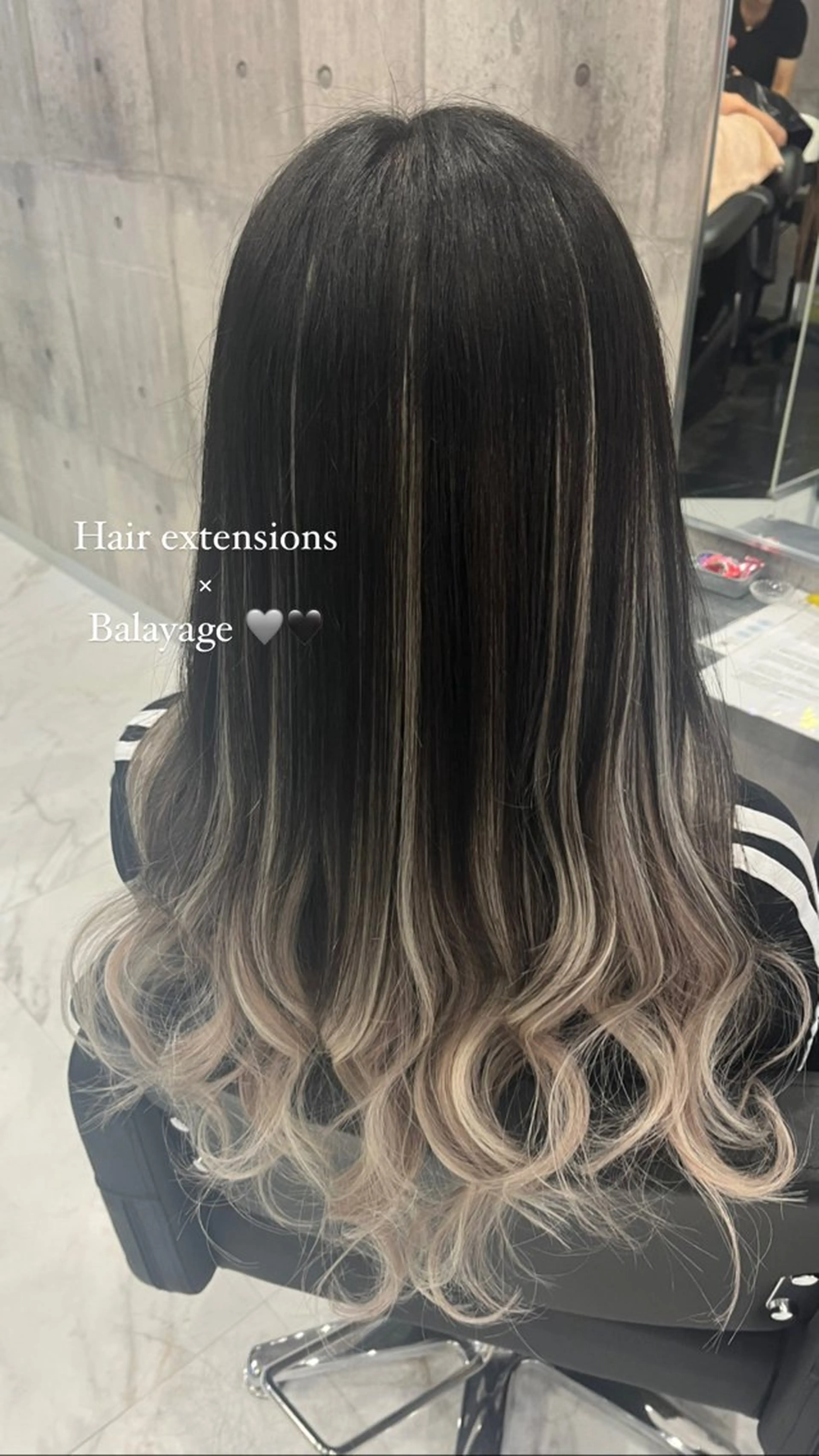 ロング カラー エクステ ♡🎀垢抜け透明感 カラーaomi🐇♡のヘアスタイル