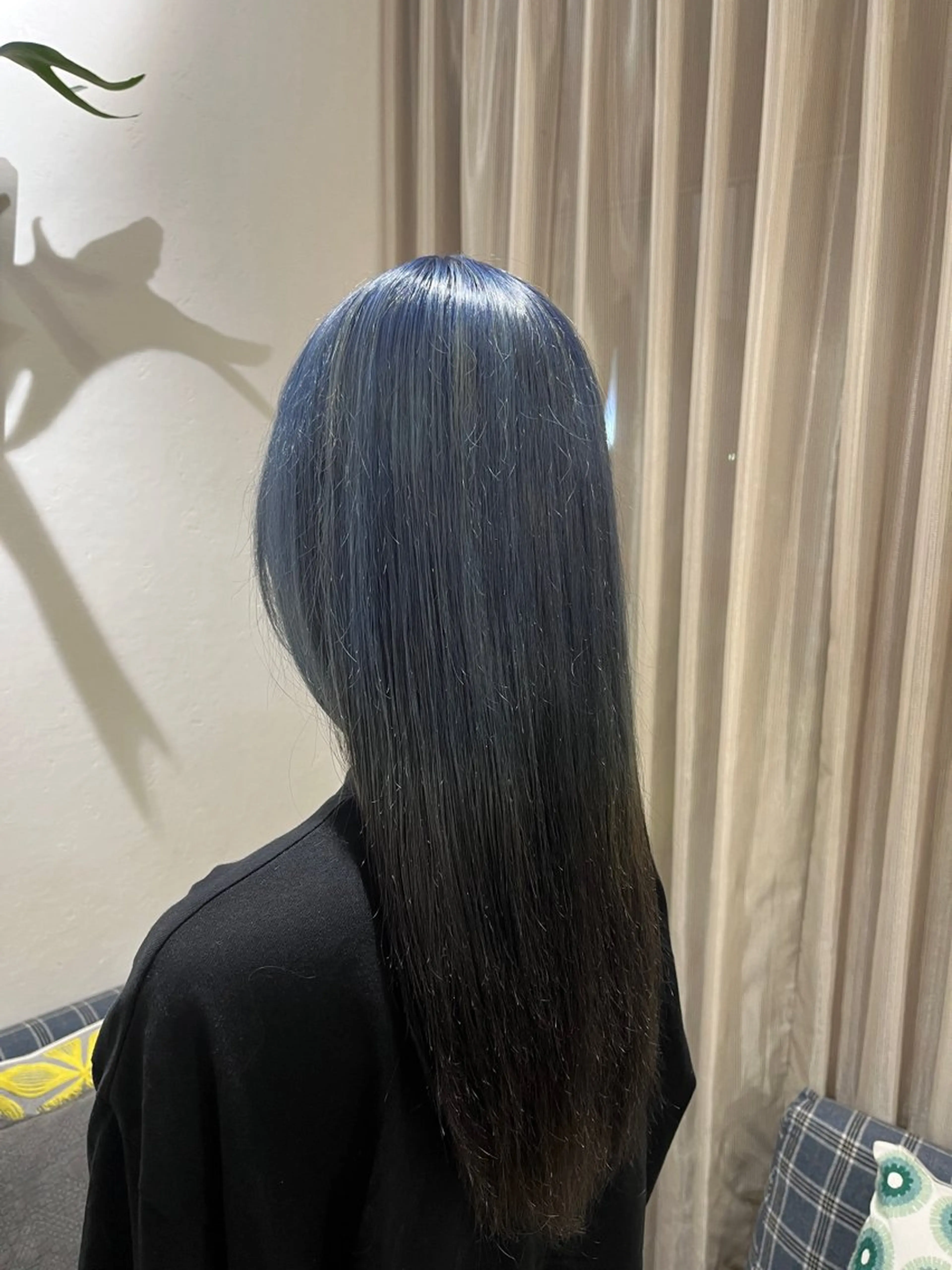 デザインカラー(ブリーチ込み)の写真