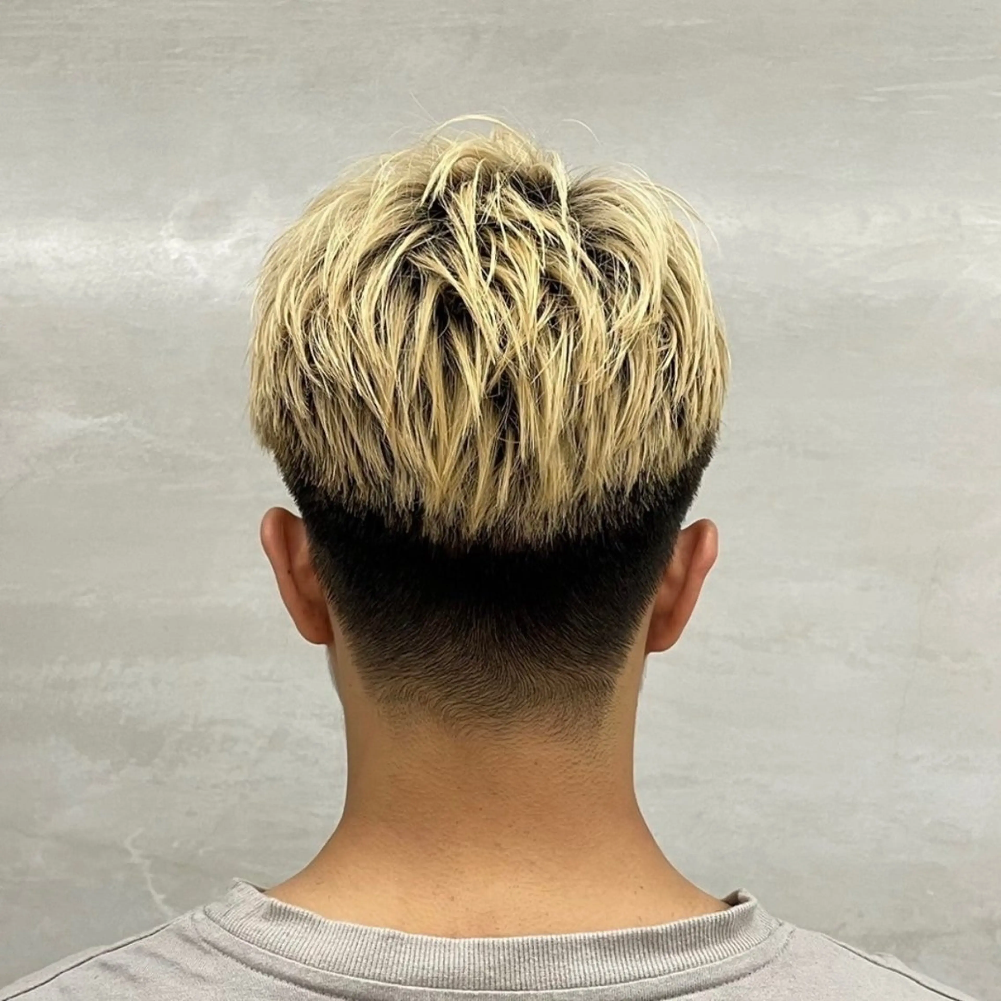 カラー メンズ 【ブリーチ特化】 イマダナツミのヘアスタイル