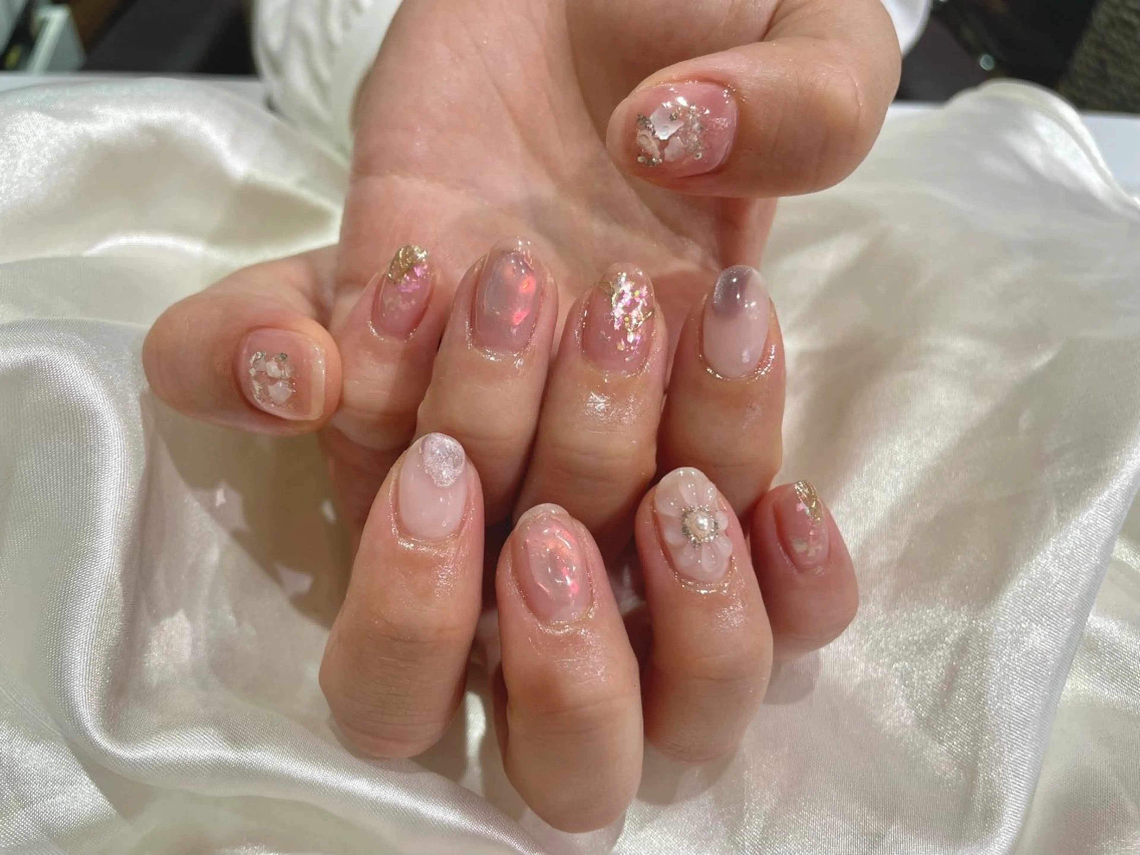 ネイル フラワーネイル ニュアンスネイル ぷっくりネイル jujur HARUKA🌸のネイルデザイン