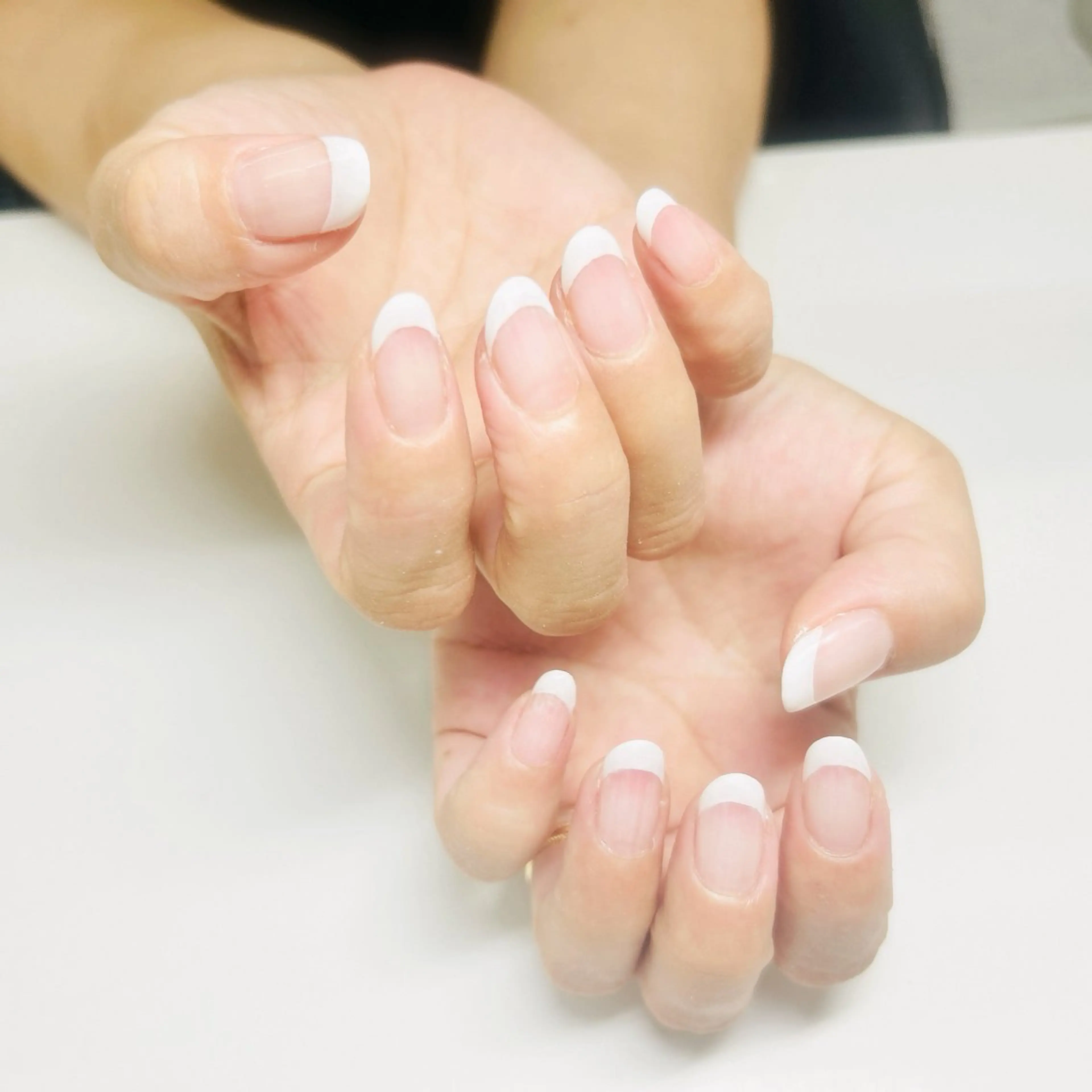 ネイル フレンチネイル 白崎 舞のネイルデザイン