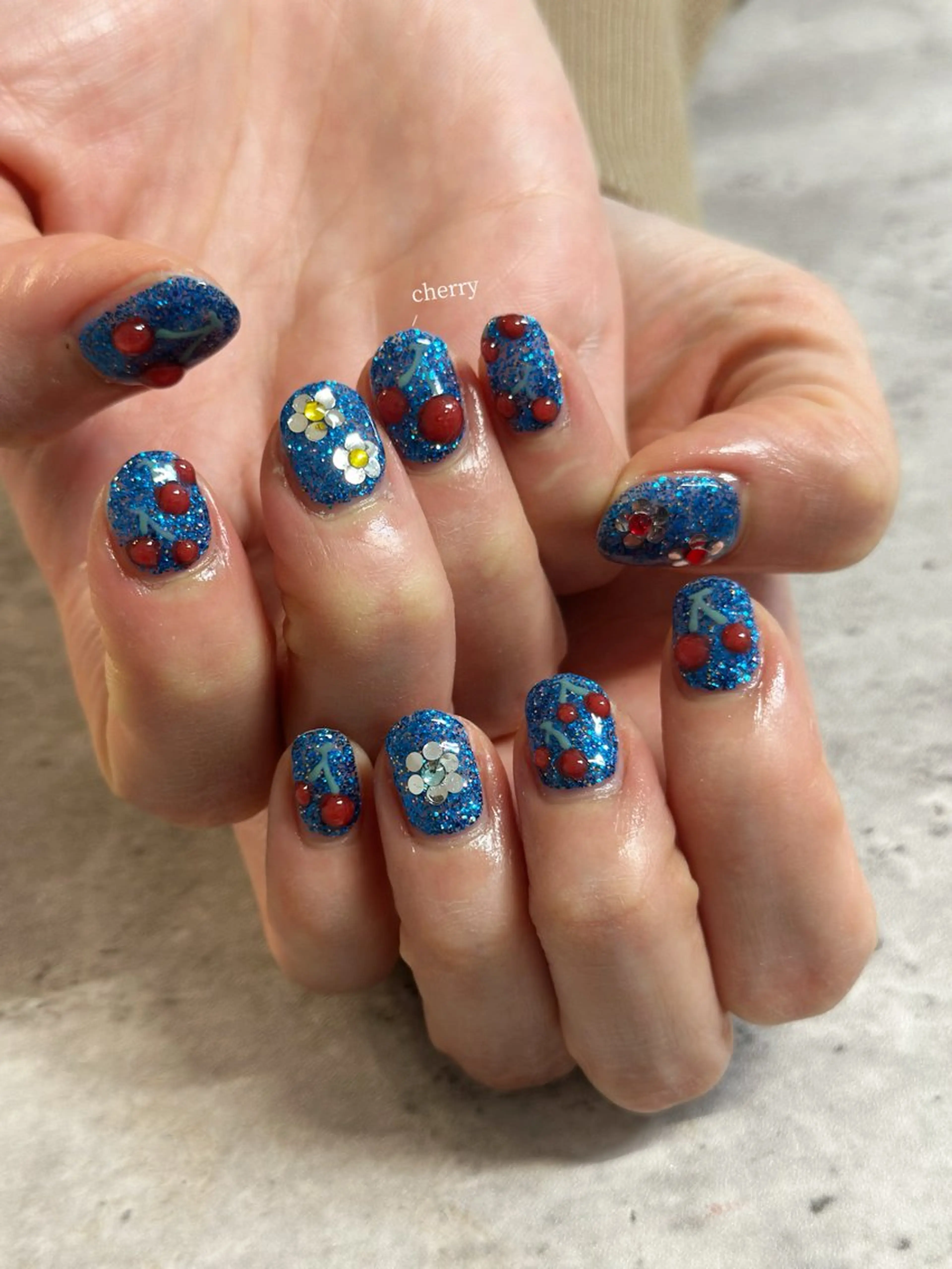 ネイル ハンドネイル One's Nail Roomのネイルデザイン