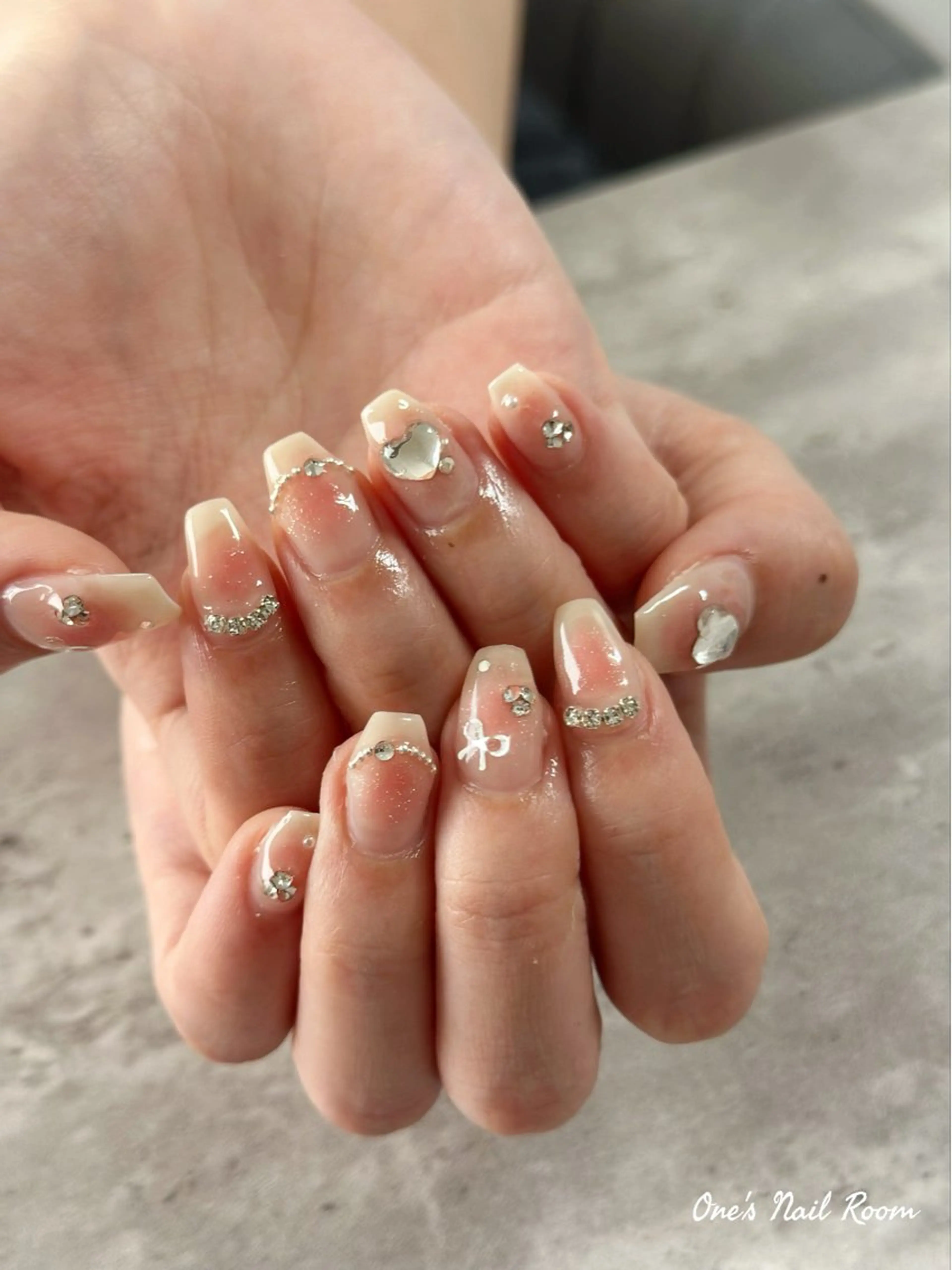 ネイル ハンドネイル One's Nail Roomのネイルデザイン
