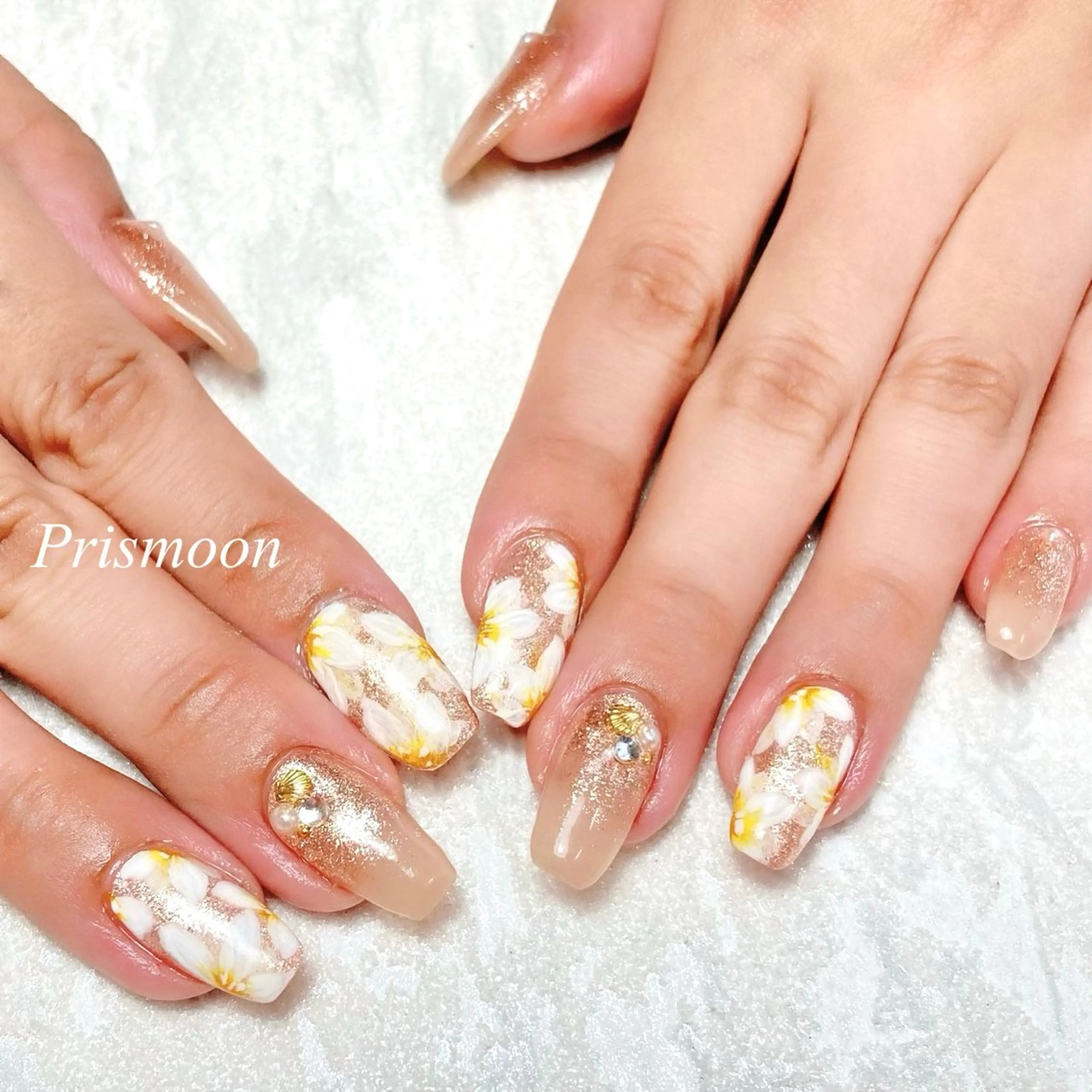 ネイル フラワーネイル Prismoon  Nail所属・Prismoon Nailのネイルデザイン