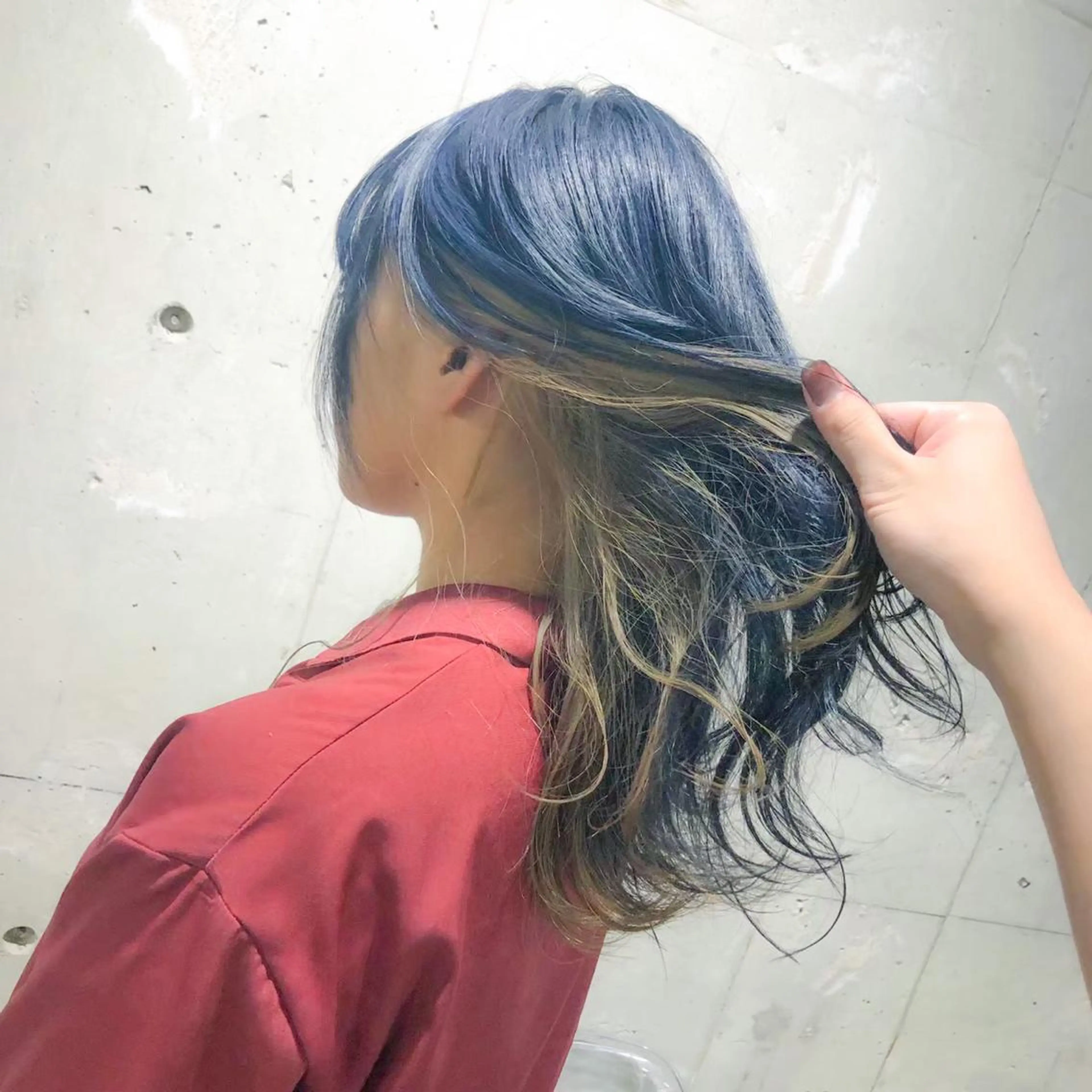 セミロング カラー パーマ ヘアアレンジ メンズ キッズ ネイル マツエク・マツパ アイブロウ reco所属・ウルフ&レイヤー特化 まとまる美髪矯正のヘアスタイル