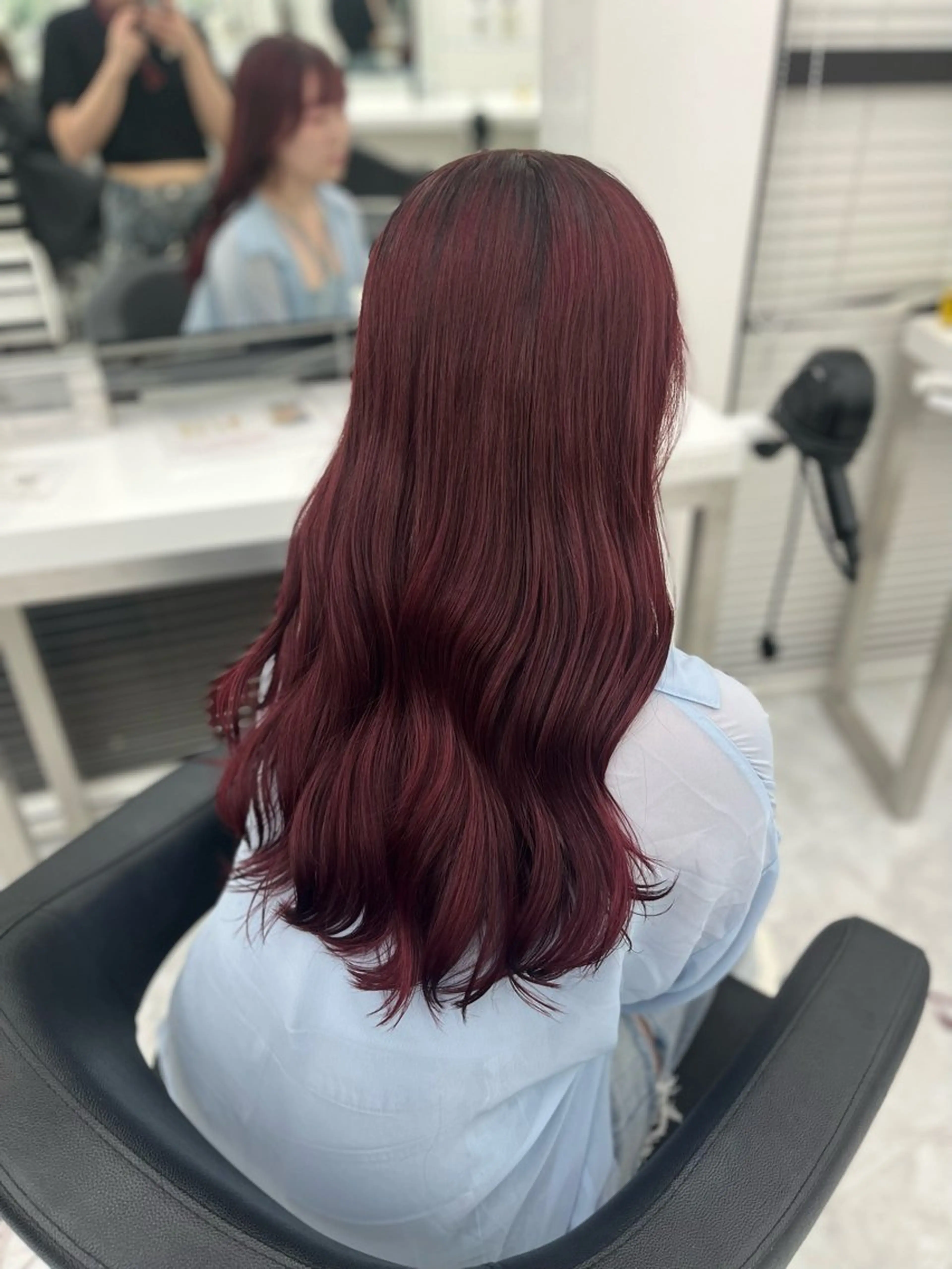 ロング カラー ヘアアレンジ 艶髪ハイトーン🫧 Kurehaのヘアスタイル