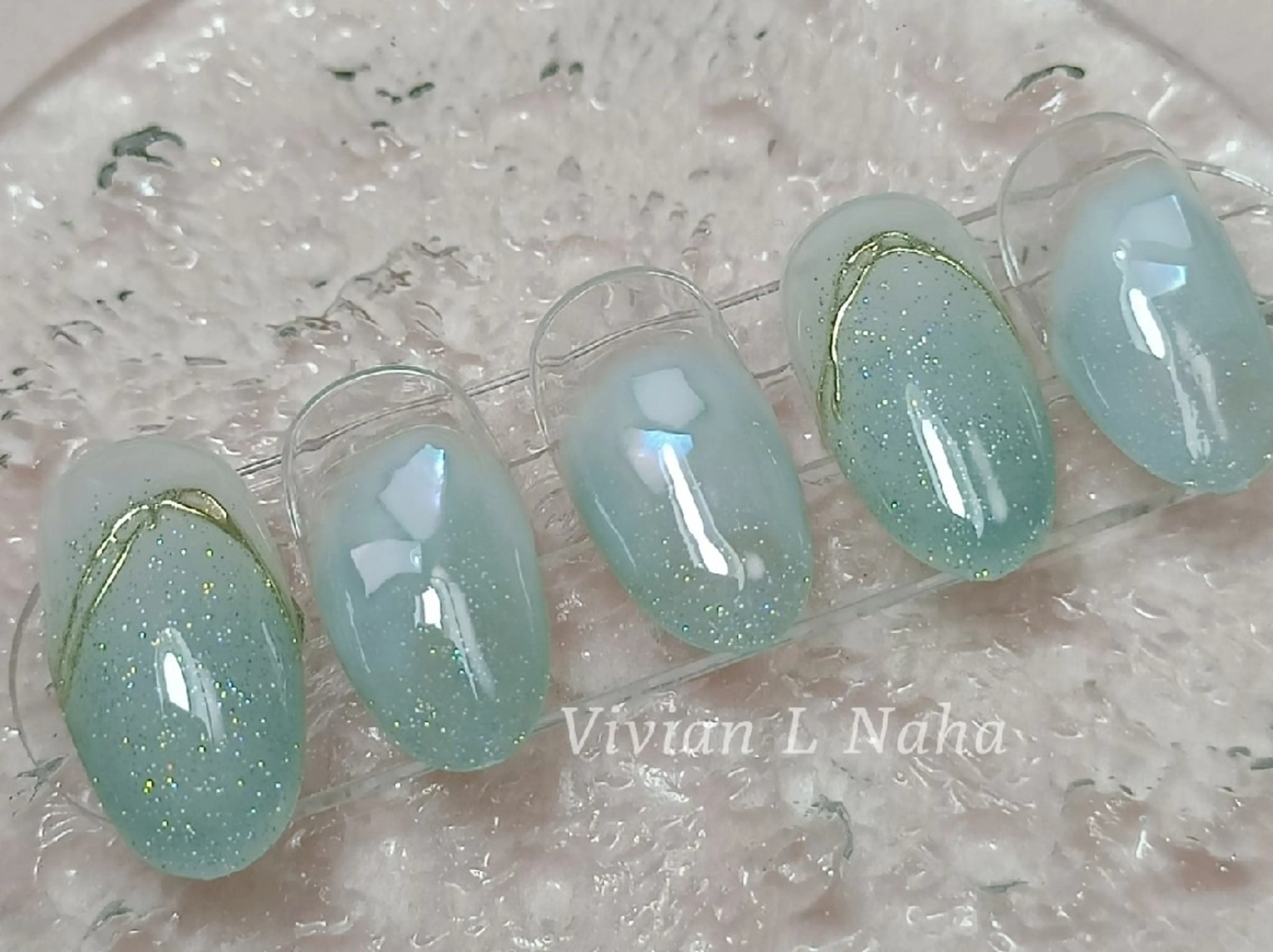 ネイル Vivian L Naha  Tia　のネイルデザイン