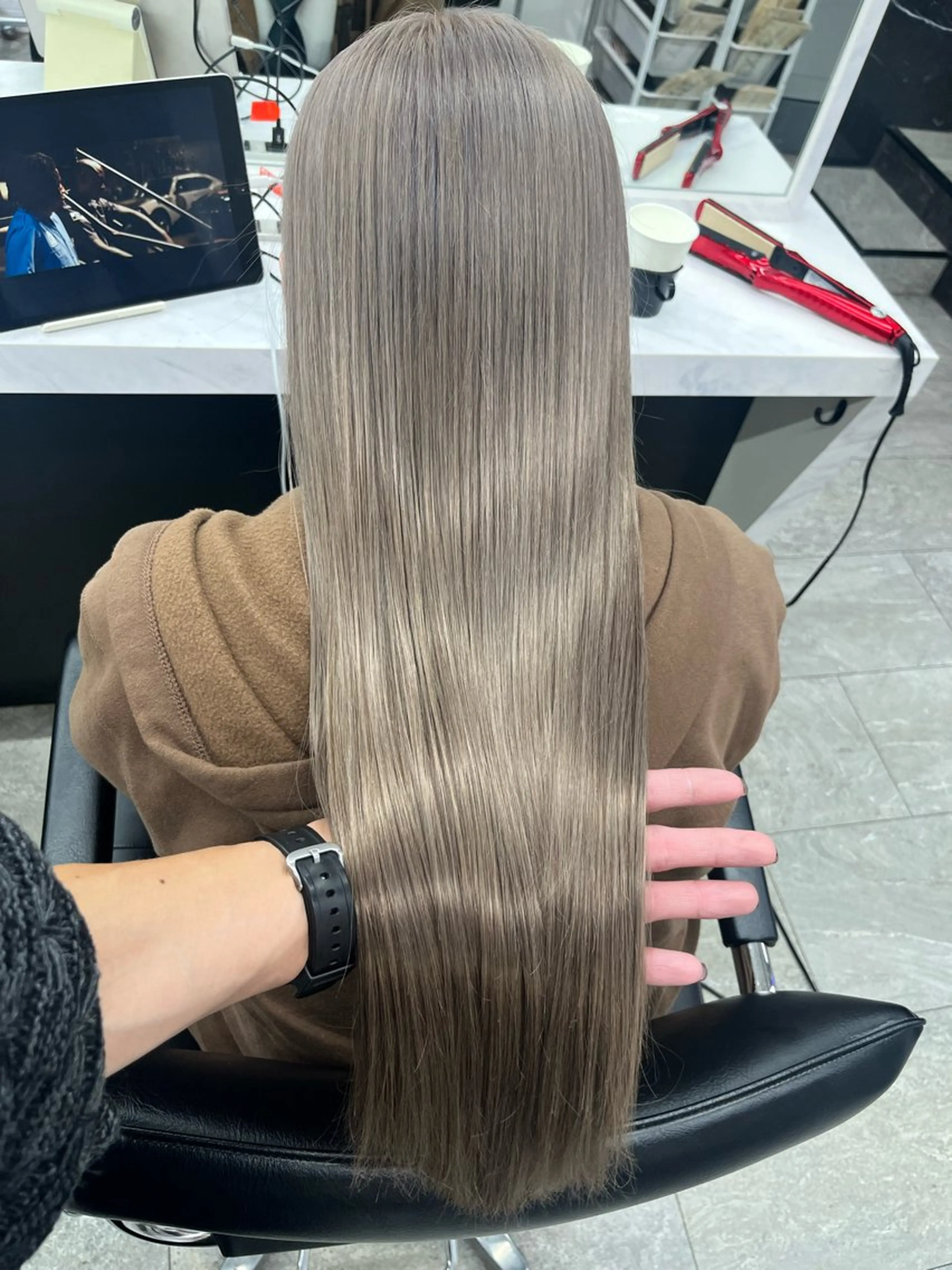 カラー ヘアカラー トリートメント ヘアセット 渋谷🎨ブリーチ特化 ×エクステ🎨レンのヘアスタイル