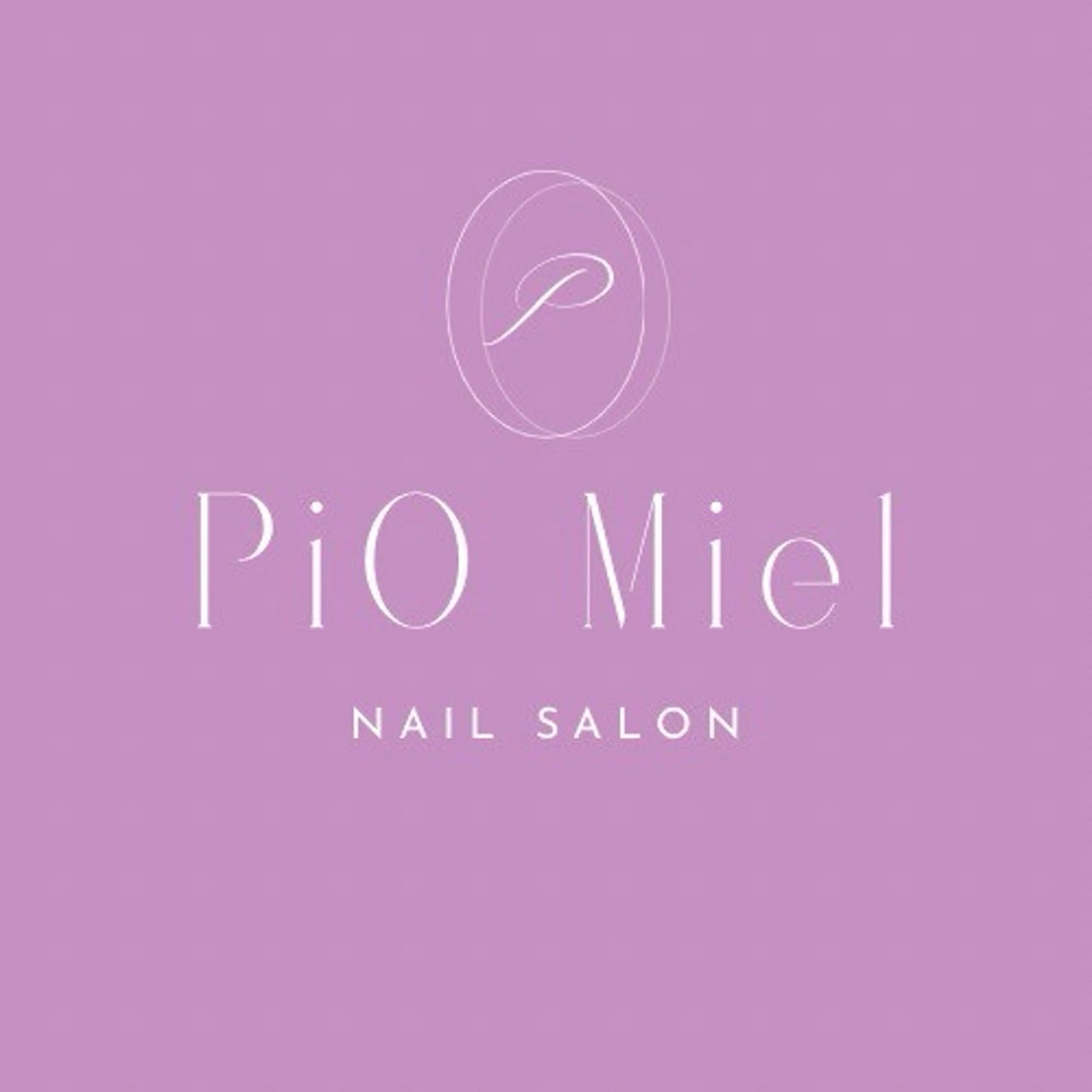 ミディアム ハンドネイル Pio Mielのネイルデザイン