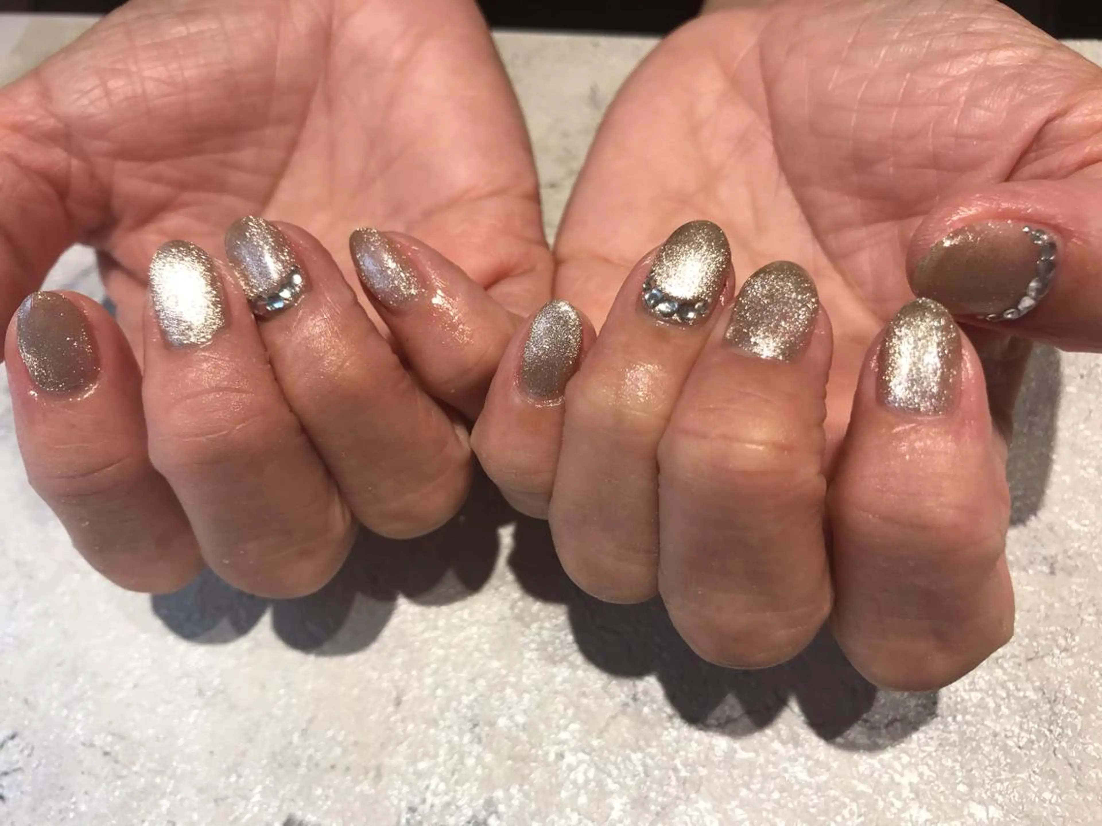 ネイル emu nail所属・平井 彩香のネイルデザイン