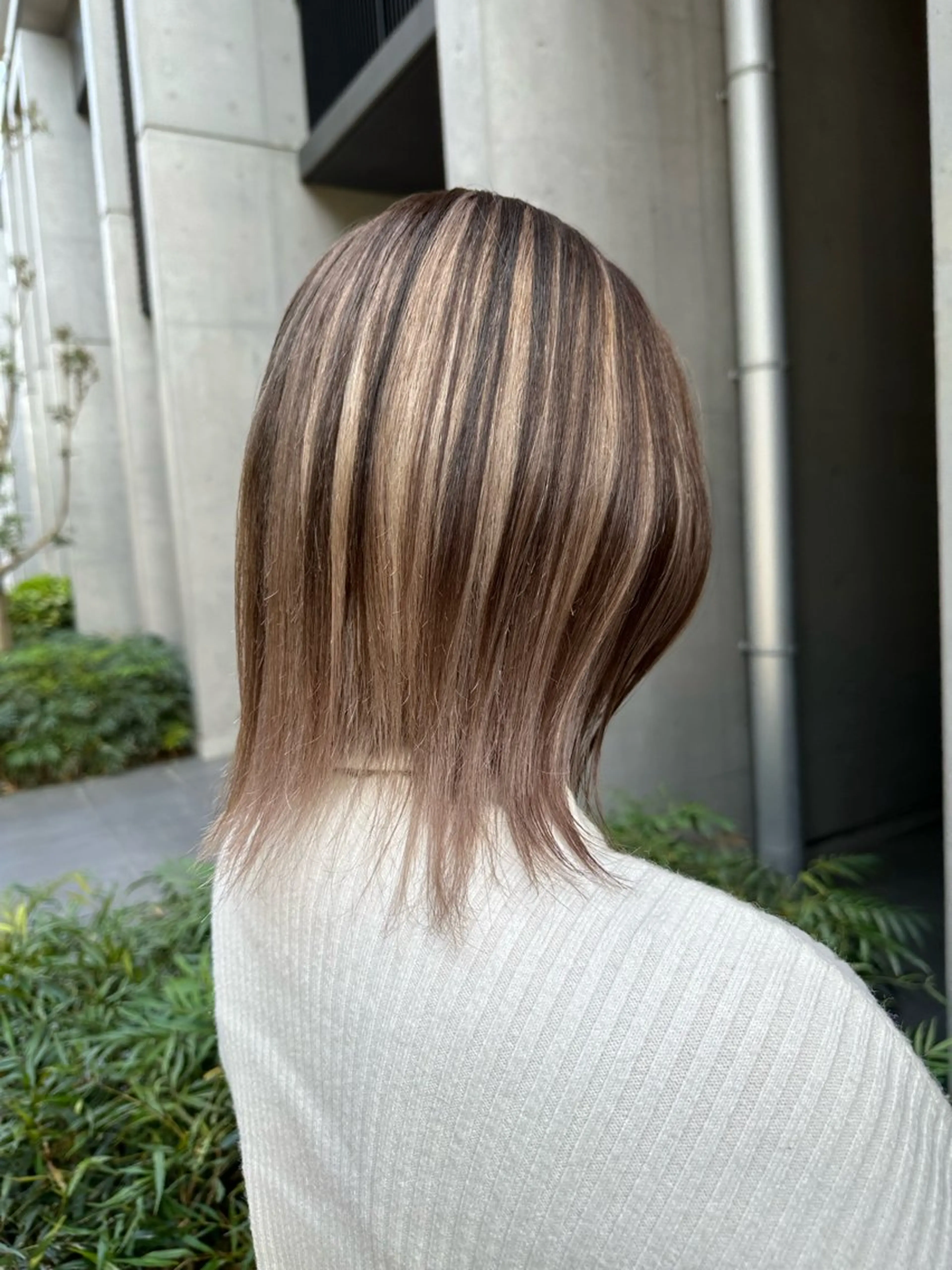 ミディアム カラー ブリーチ デザインカラー ダブルカラー ハイトーンカラー インナーカラー ヘアカラー トリートメント 似合わせ小顔ショート /akane🐰♥️のヘアスタイル