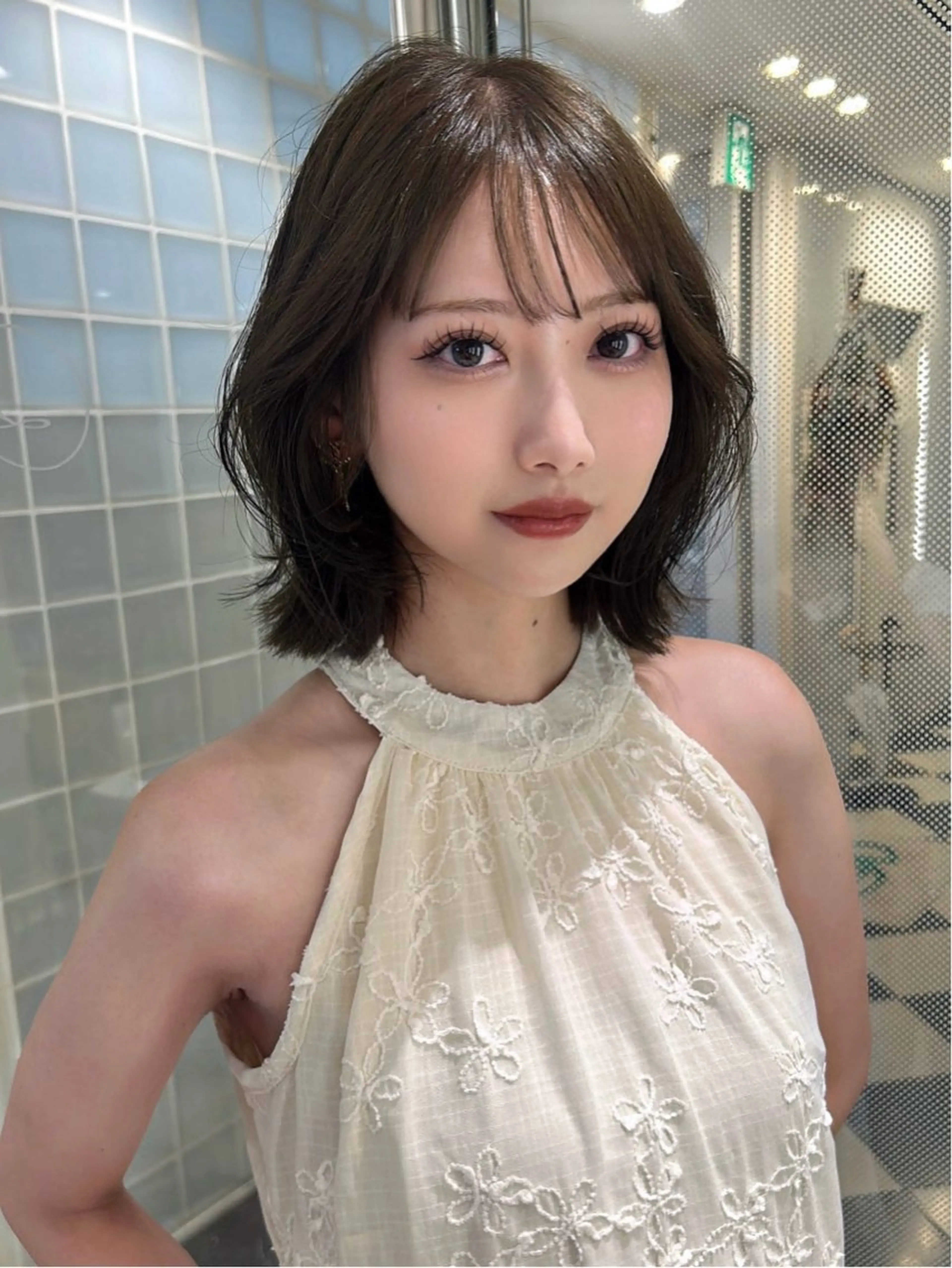 ミディアム カット ヘアカラー トリートメント 高山 沙来/レイヤー カット/髪質改善艶髪のヘアスタイル