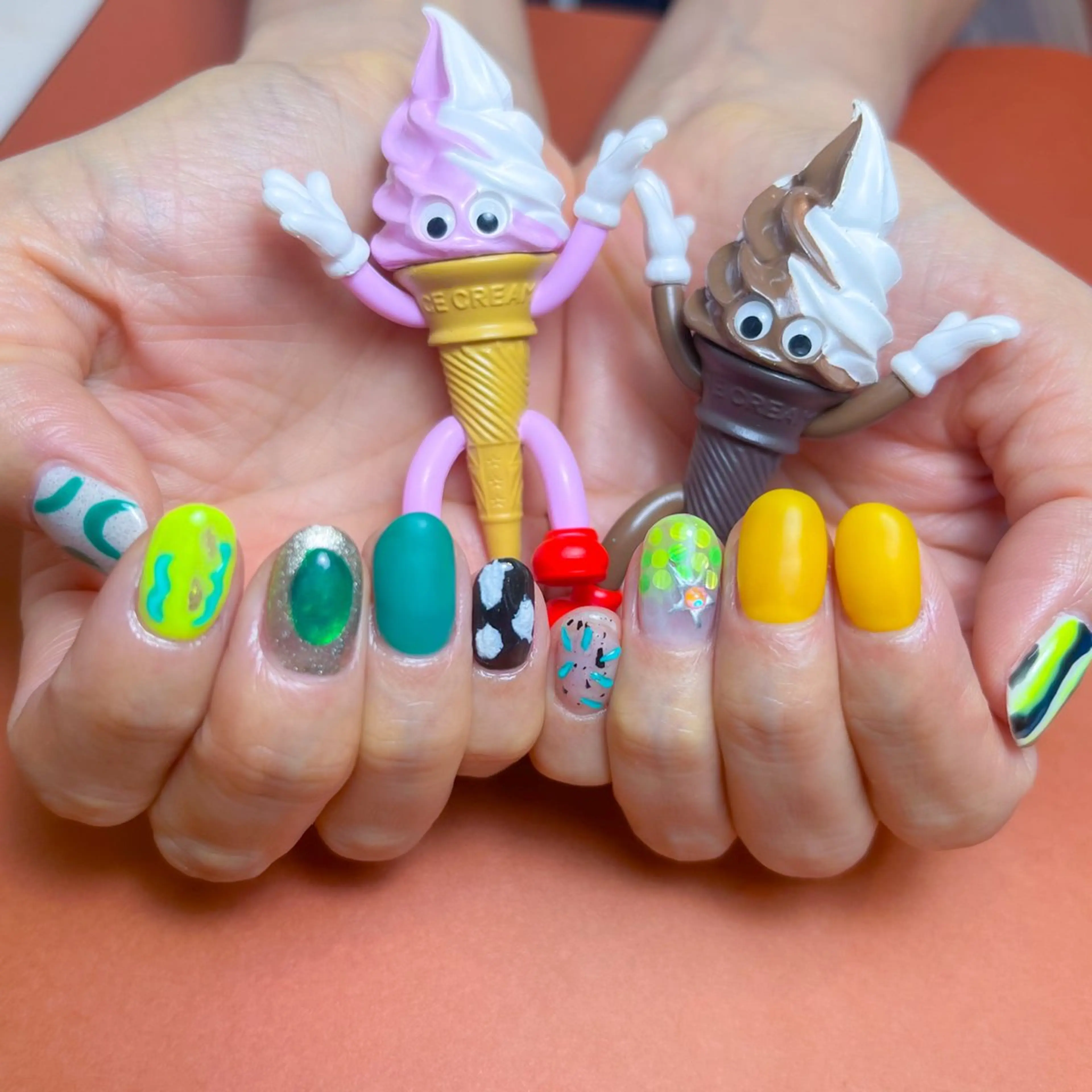 ネイル 持ち込み ハンドネイル ハンドケア ナツインフィニティ ネイルズ(なつ)のネイルデザイン