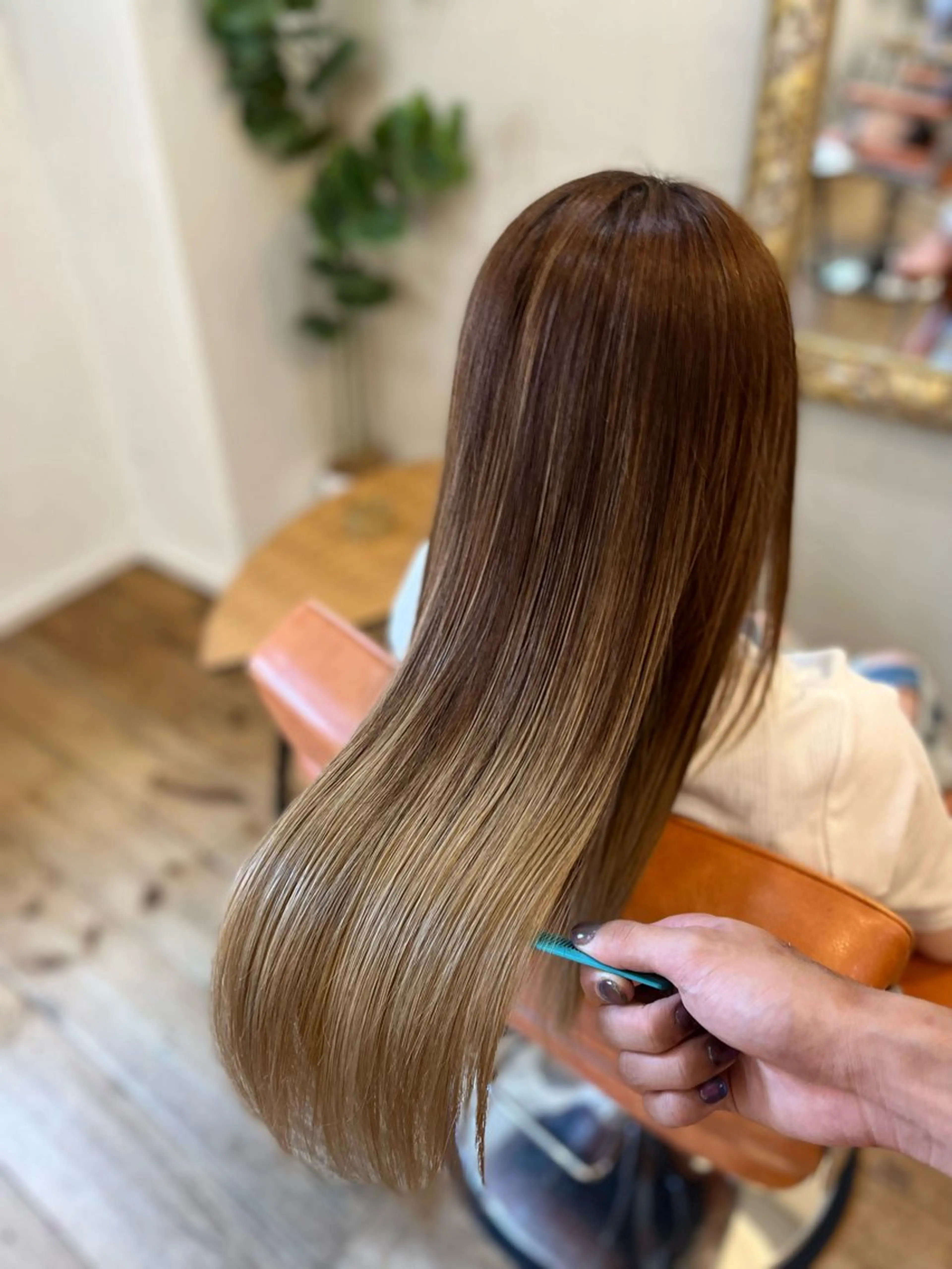 ロング ⚪️髪質改善 縮毛 店長 コウ⚪️のヘアスタイル