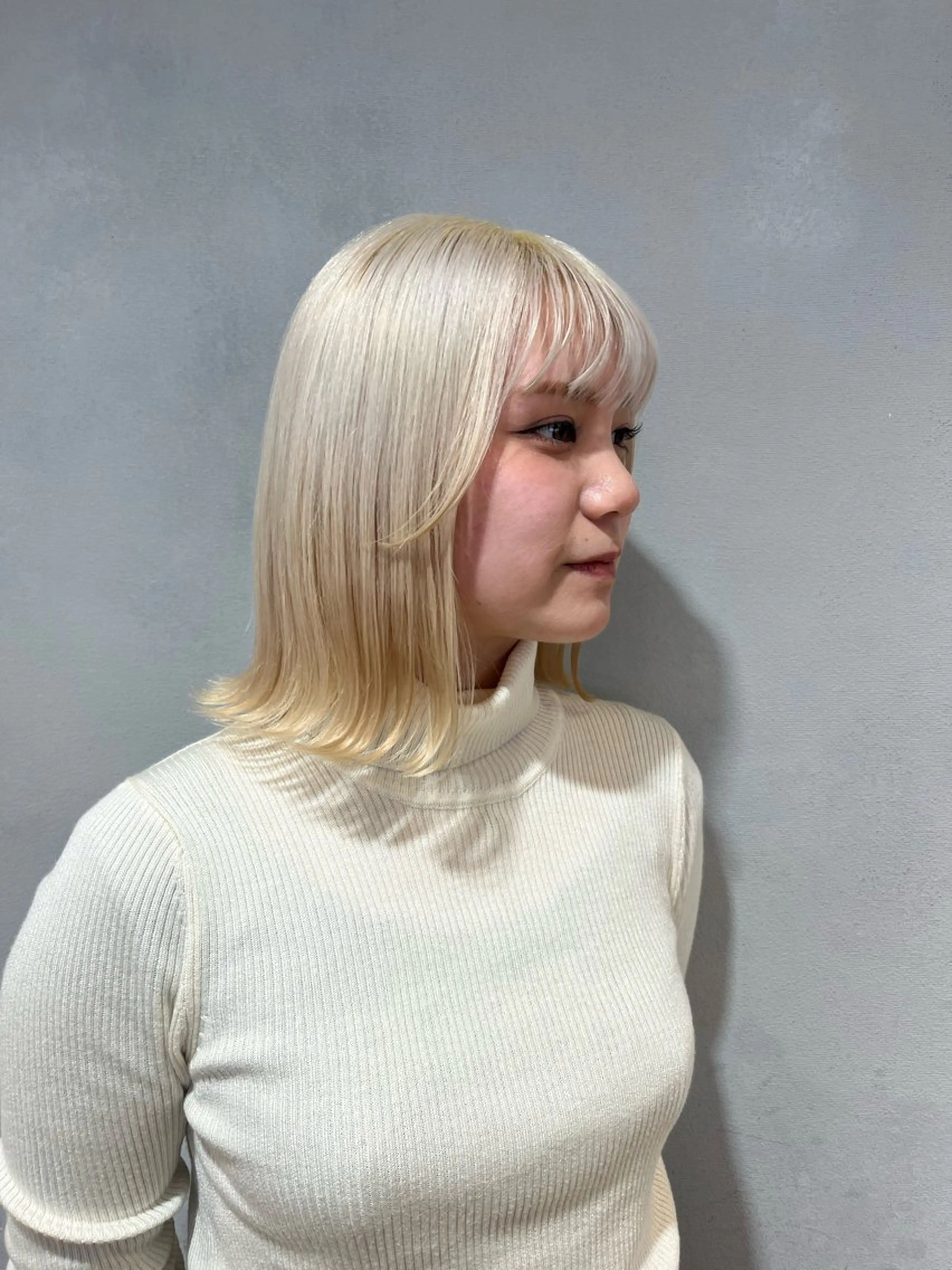 ミディアム カラー ヘアカラー 切りっぱなしボブ ×暖色🌷江梨🍎のヘアスタイル