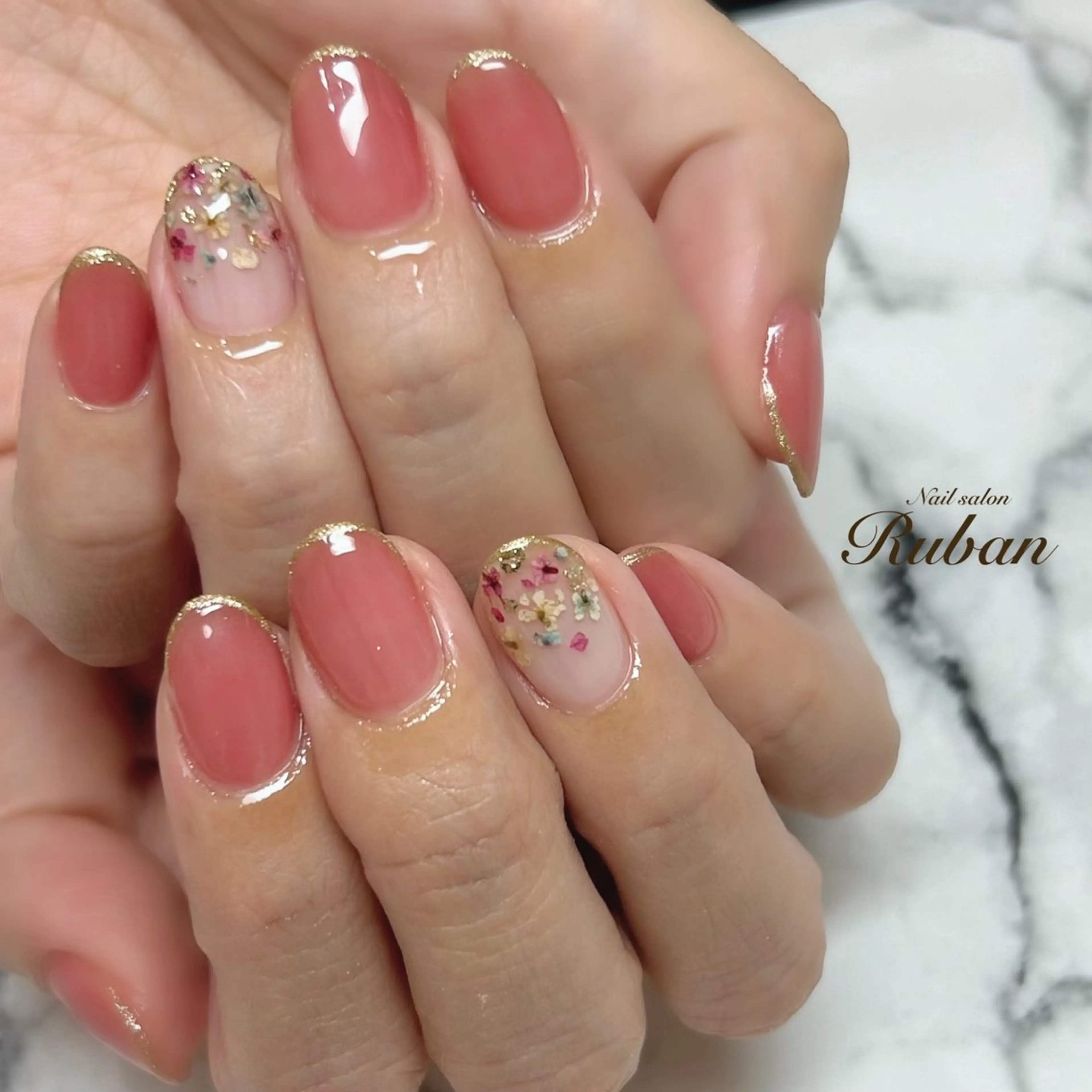 ネイル フラワーネイル フレンチネイル ラメ(グリッター) Nail salon Ruban所属・Nail salon Rubanのネイルデザイン
