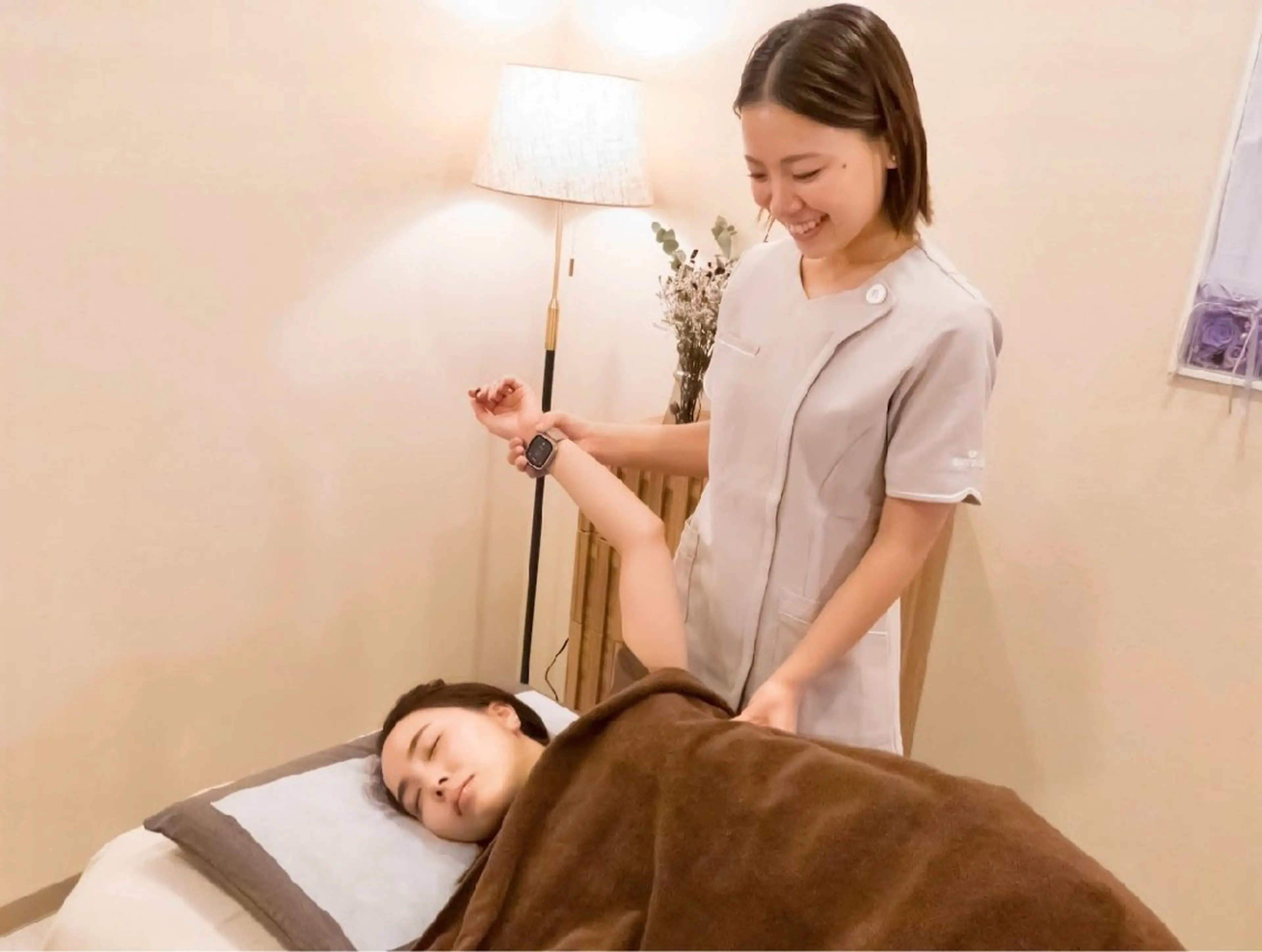 人気No.3💡猫背解消で背筋ピン！【肩こり】姿勢改善整体＋マッサージでスッキリ 90分 ¥13,200 → 4,900の写真