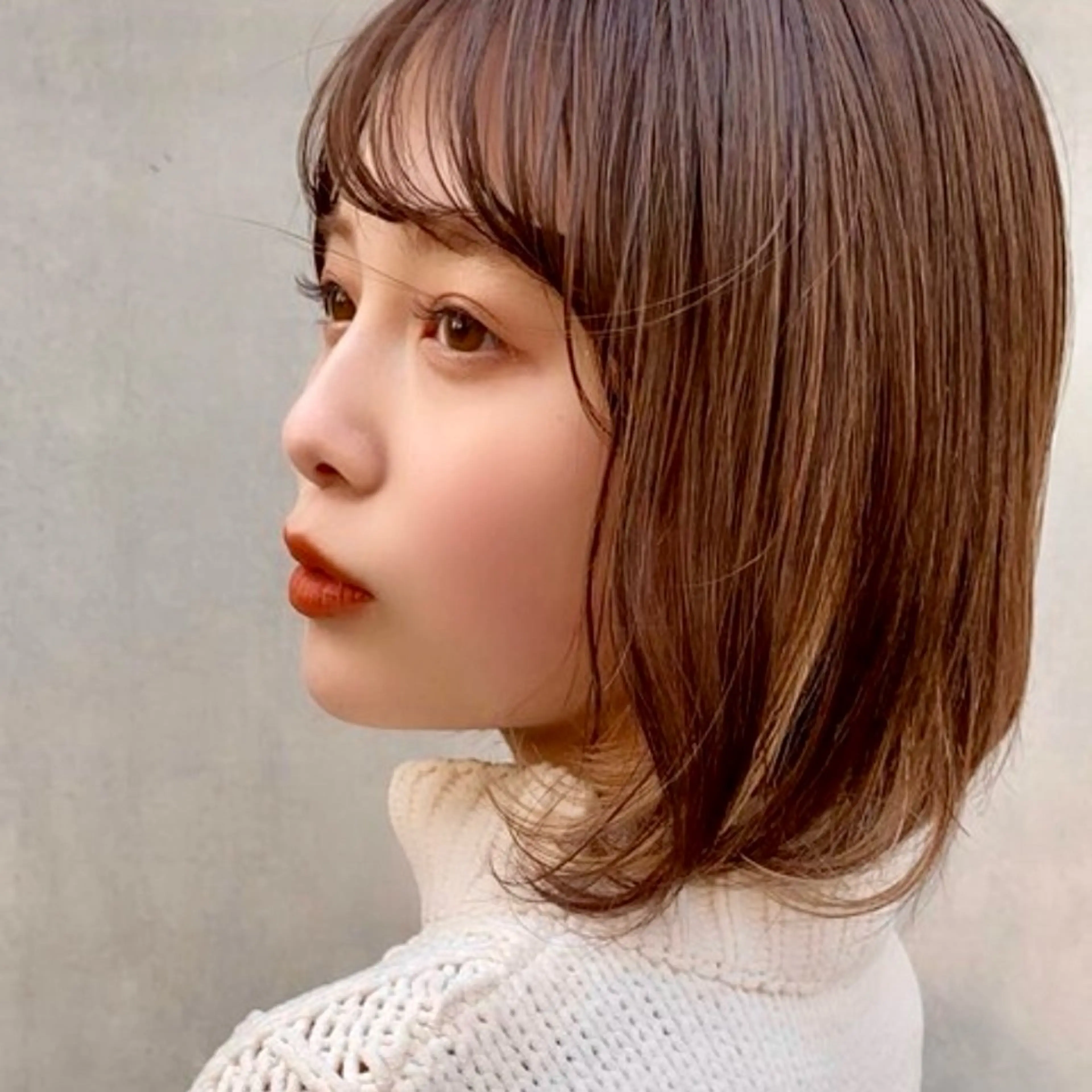 ミディアム カット ヘアカラー CHOU CHOU シュシュのヘアスタイル