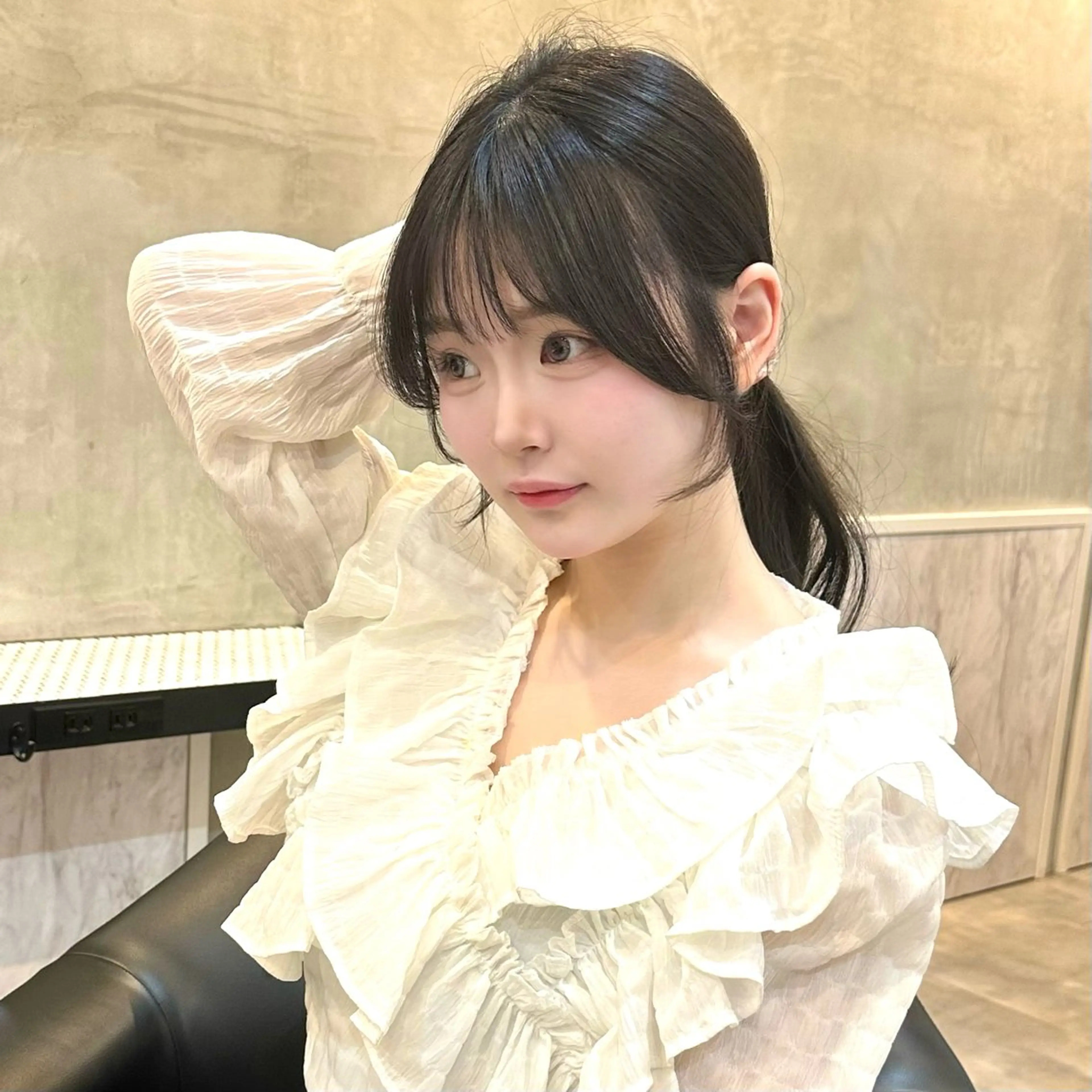 セミロング カット ヘアカラー トリートメント 🌹ハッシュカット、 レイヤー韓国ヘア🌹のヘアスタイル