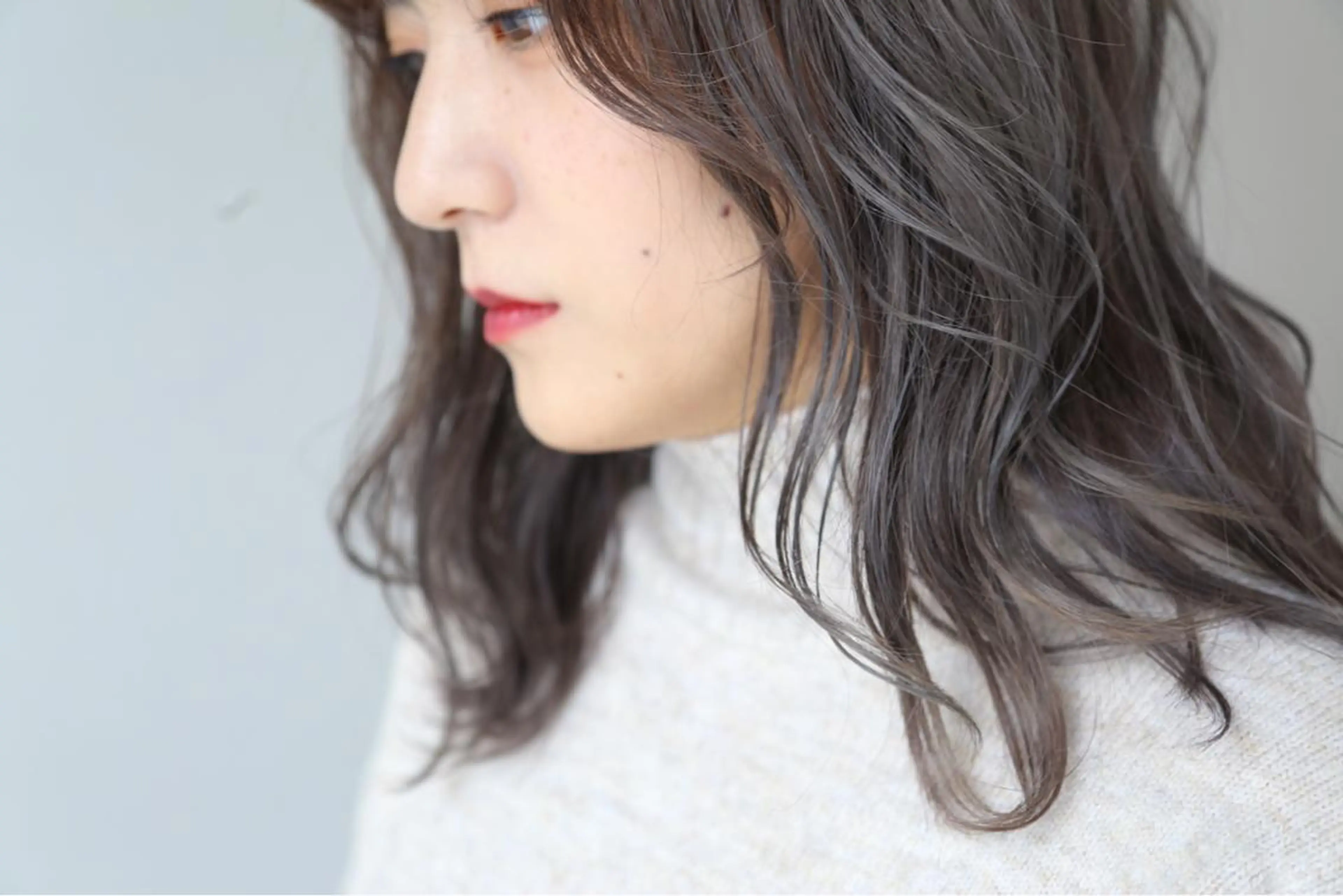 セミロング ROMEO 京橋のヘアスタイル