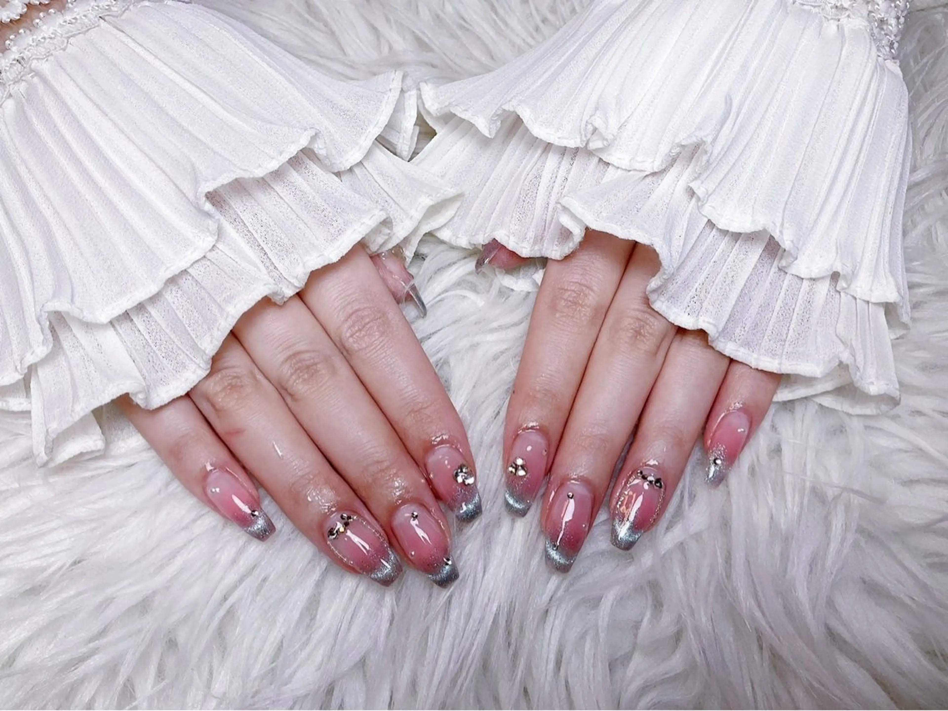 ネイル ハンドネイル ☁️Yun nail KiKi☁️のネイルデザイン