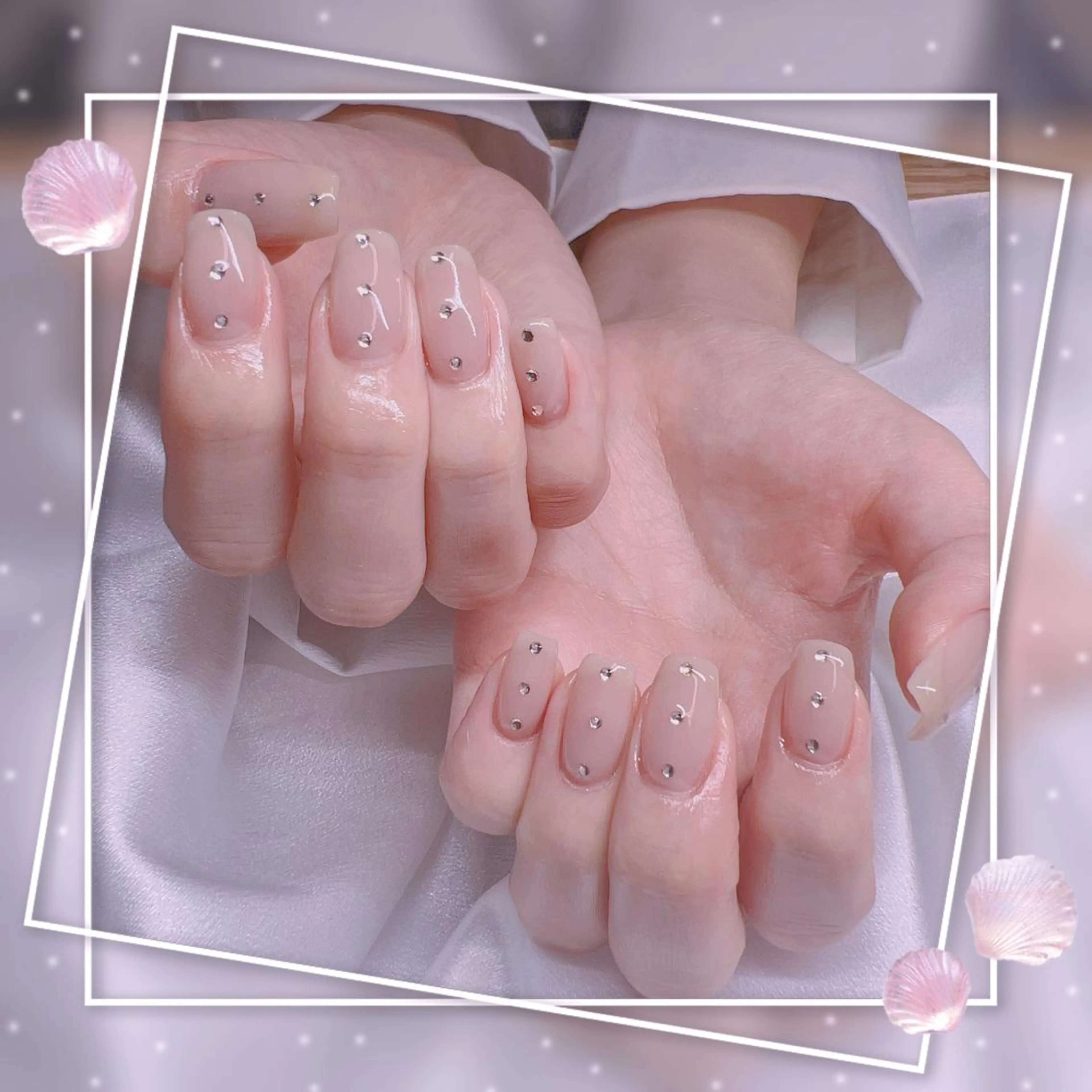 ネイル フレンチネイル キラキラネイル 韓国ネイル マグネットネイル マグネットフレンチ Chill Nailsalonのネイルデザイン