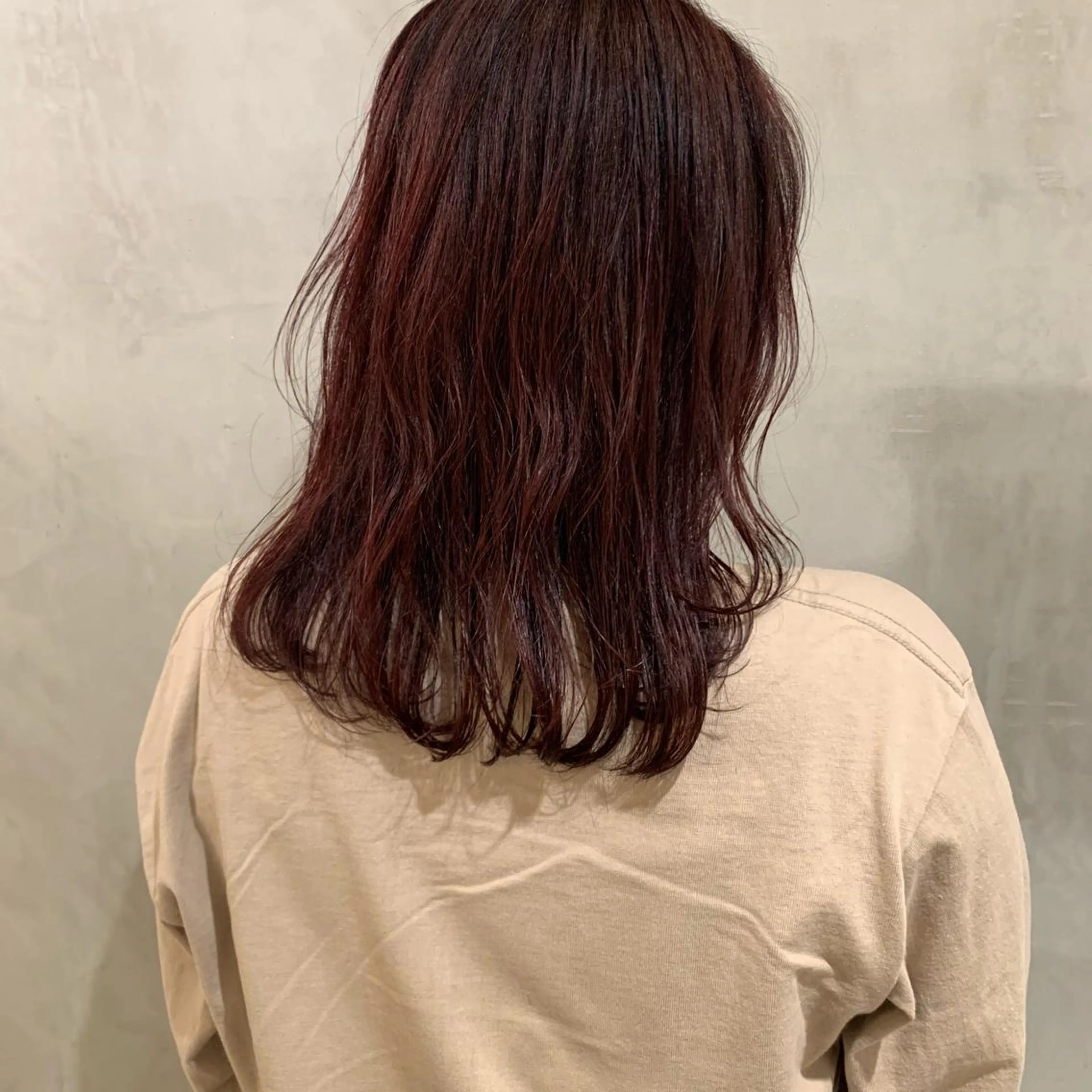 セミロング カラー アンニュイヘア🪽 ayumiのヘアスタイル