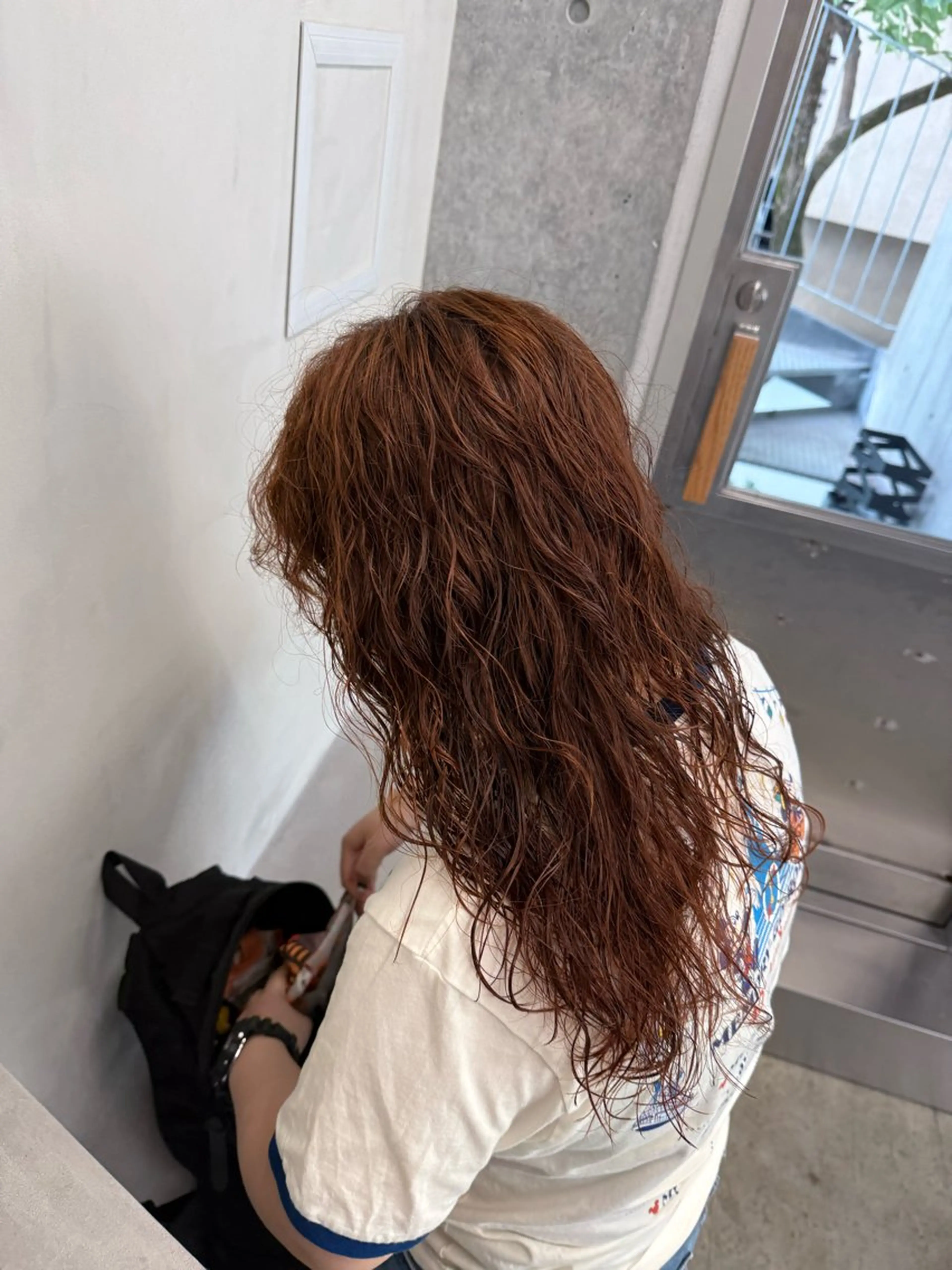 ロング パーマ ロングレイヤー アッシュ ケアカラー 顔周りカット 韓国風ヘア カット パーマ 原宿と2拠点美容師/ HIKARU🍀のヘアスタイル