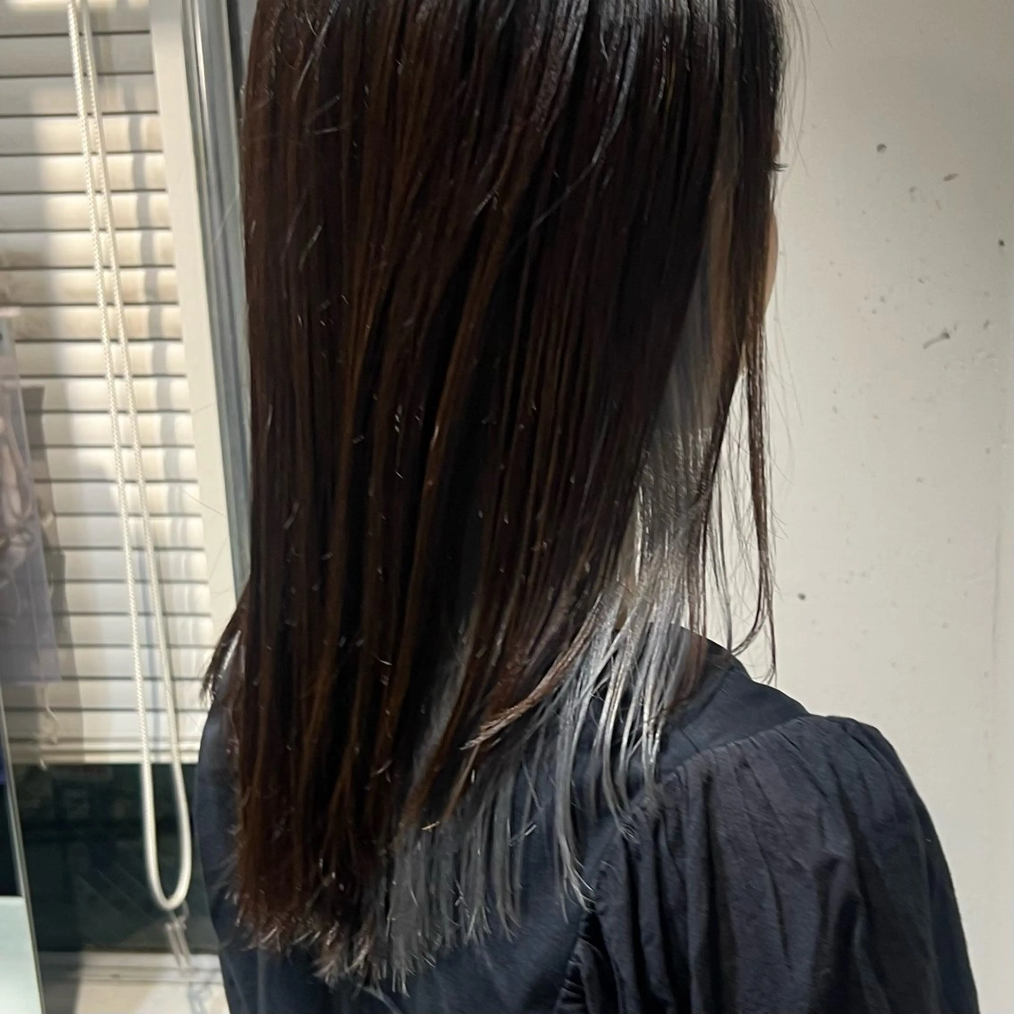 インナーカラー ＋ ベースカラー (ブリーチあり)🎀の写真