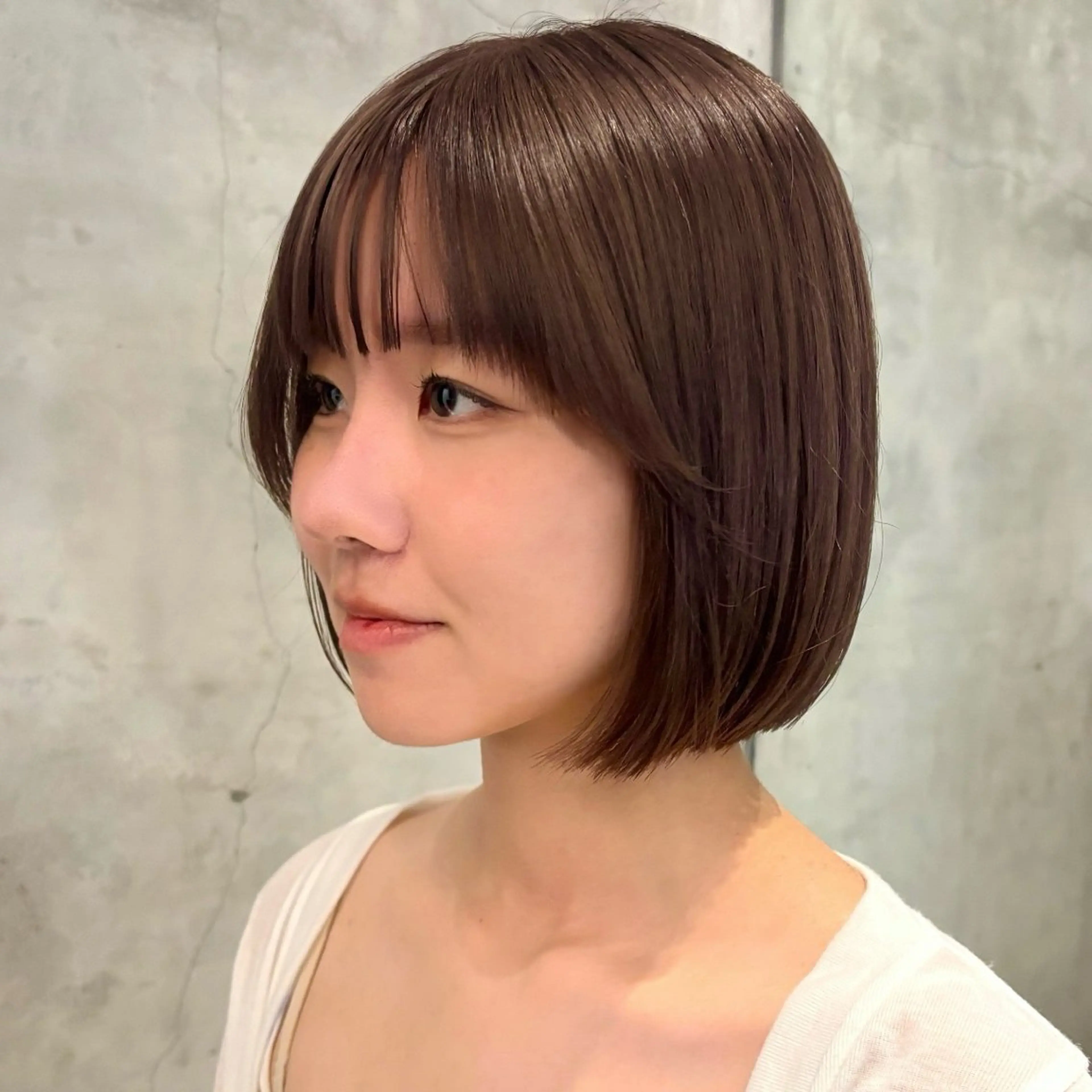 ショート カラー ベージュカラー ブリーチ ショコラベージュ ボブ カット ヘアカラー トリートメント 顔まわり/レイヤー/ 透明感/まいな🥨のヘアスタイル