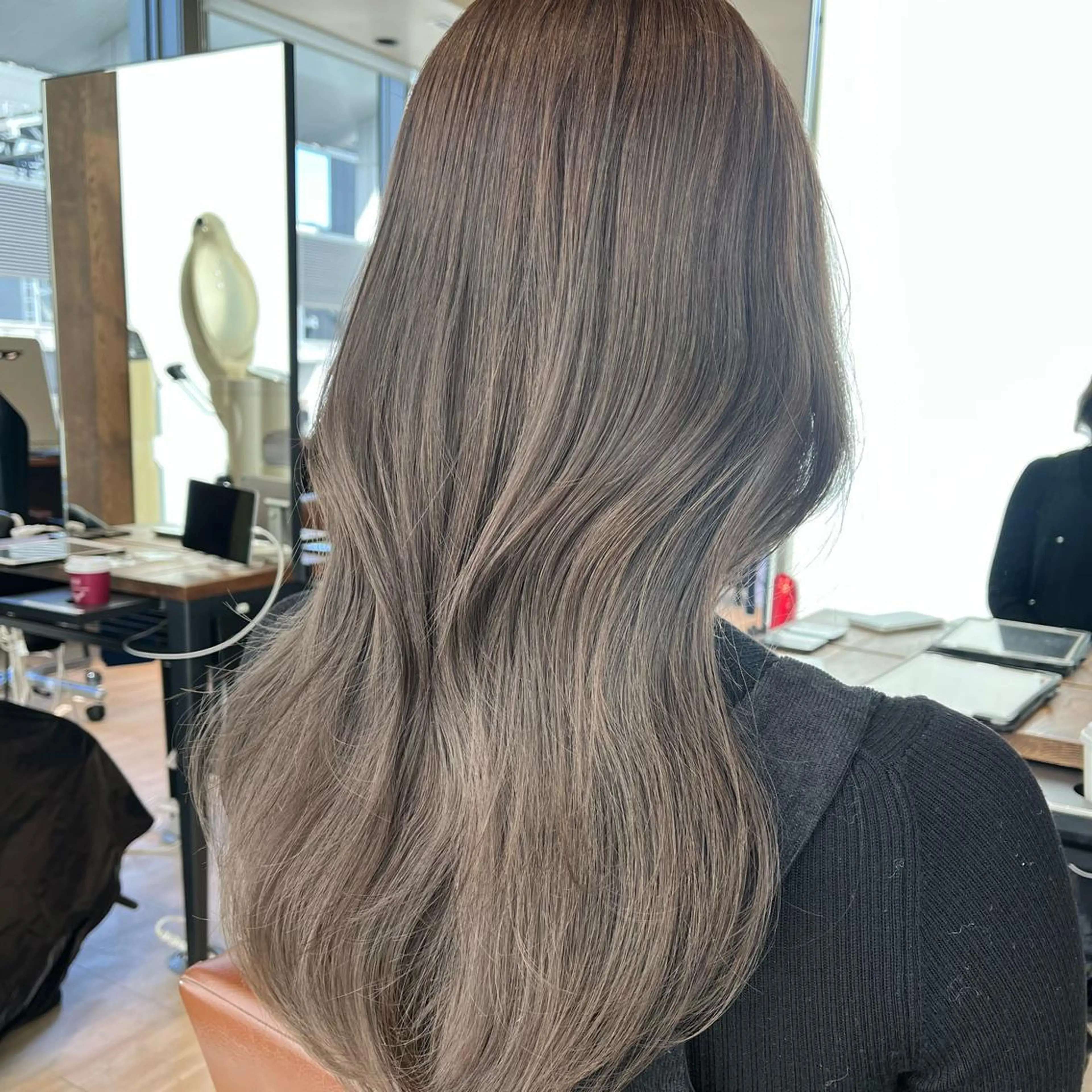 ロング カラー Je suis heureuse Tres所属・早朝セット☀️ レイヤー/Momoのヘアスタイル