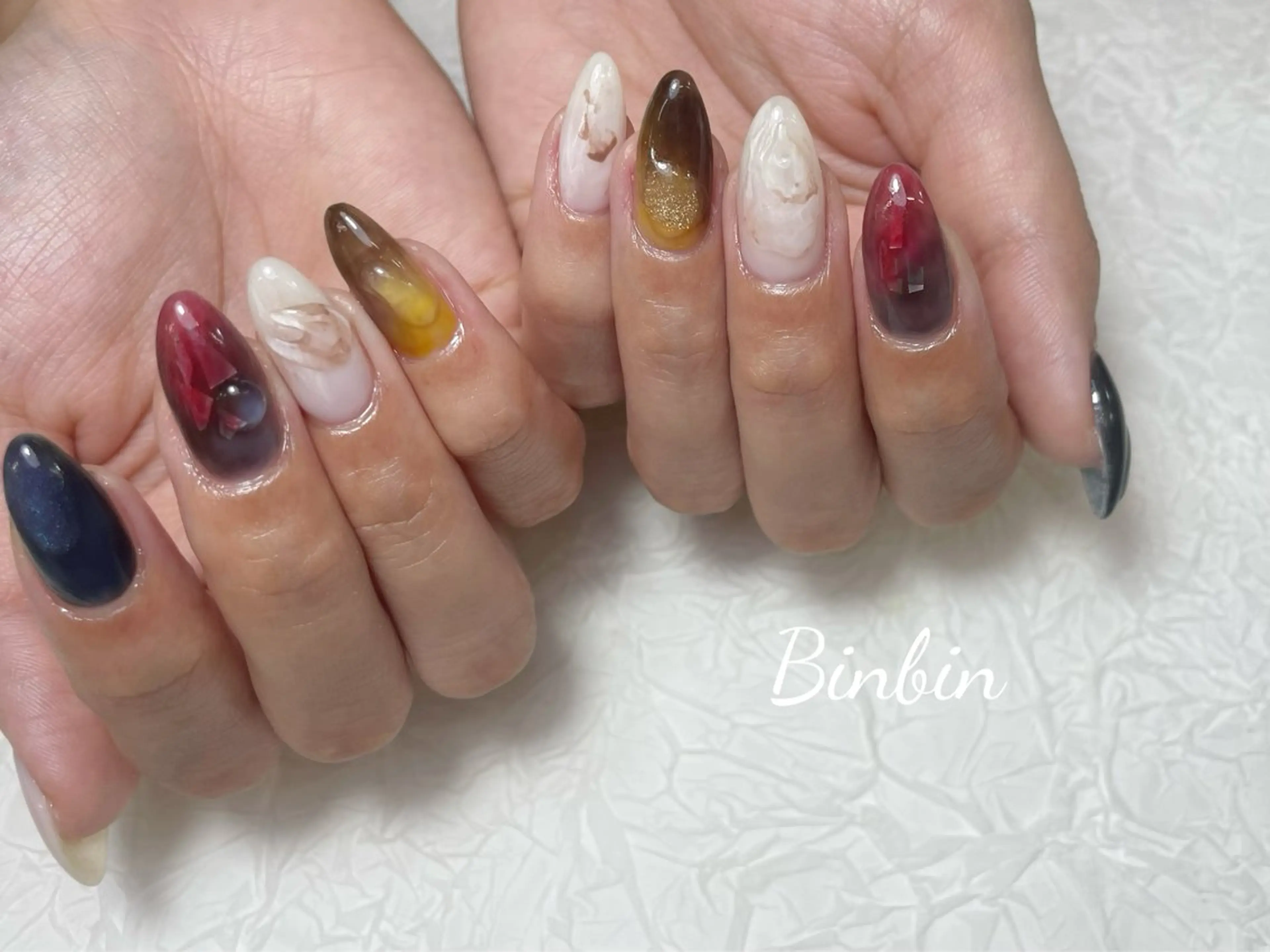 ネイル ハンドネイル ハンドケア Bin Binのネイルデザイン