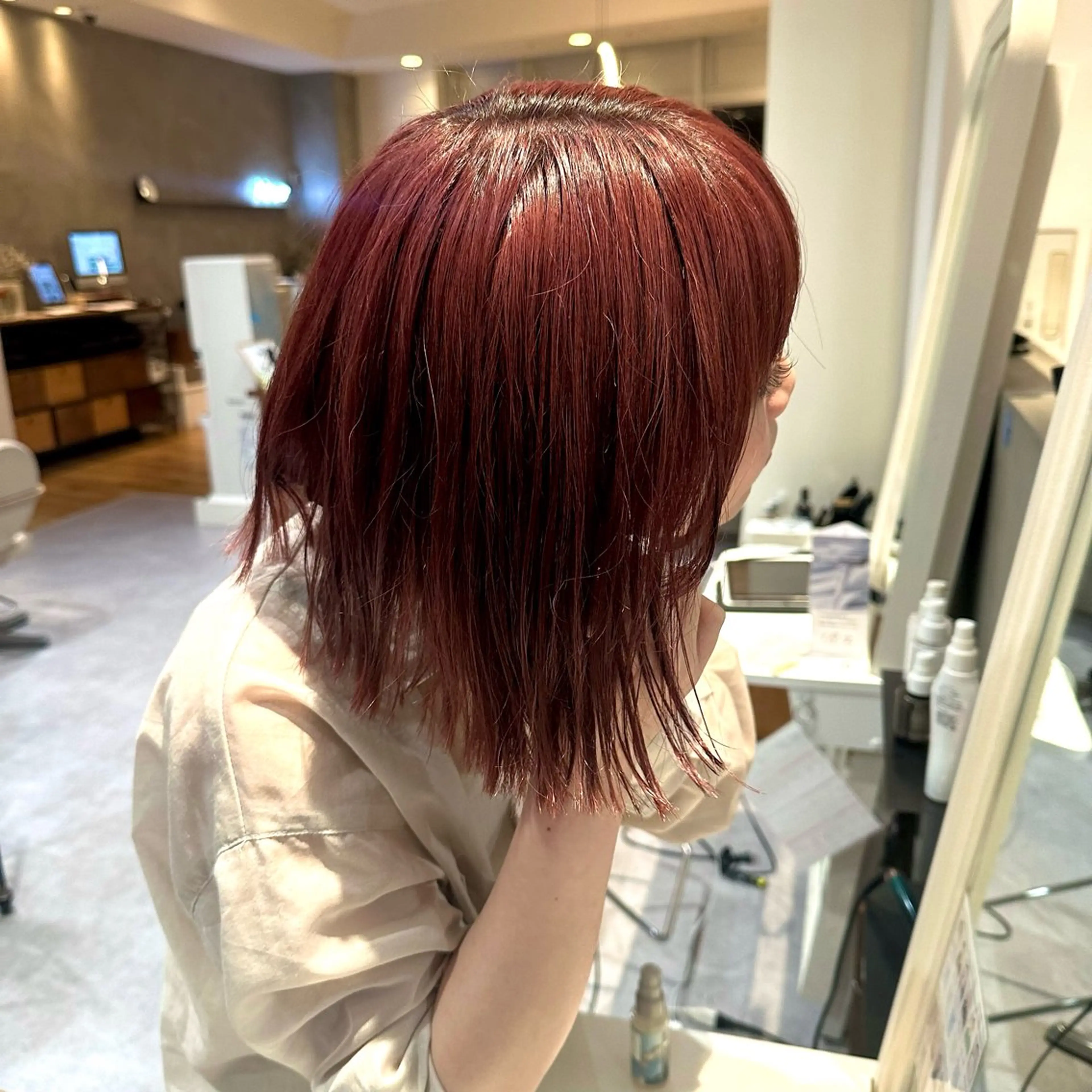 ミディアム カラー レッドカラー 小松 愛実🤎のヘアスタイル