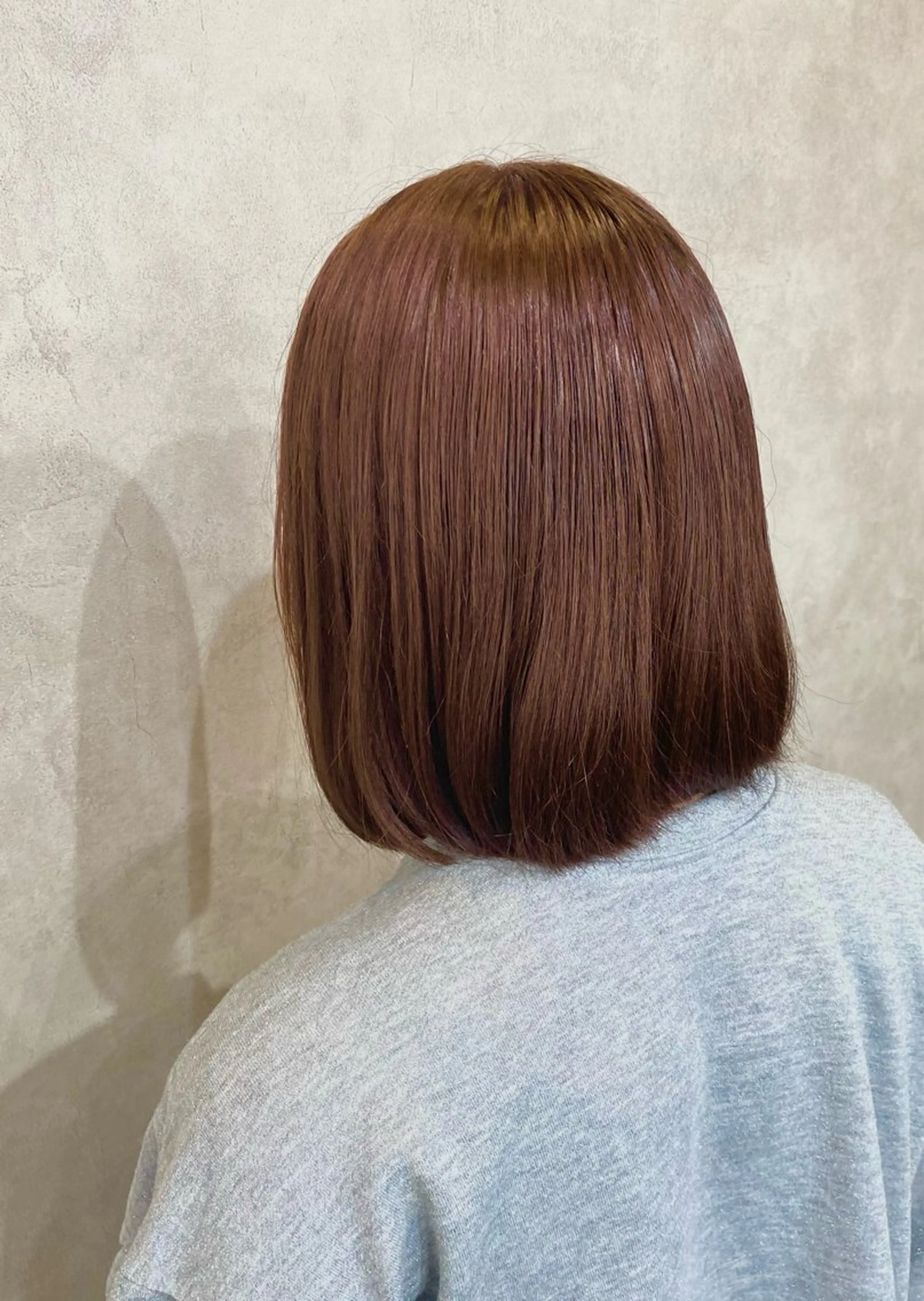 ショート カラー ブリーチ ピンクカラー ヘアカラー 吉田 恋々音のヘアスタイル