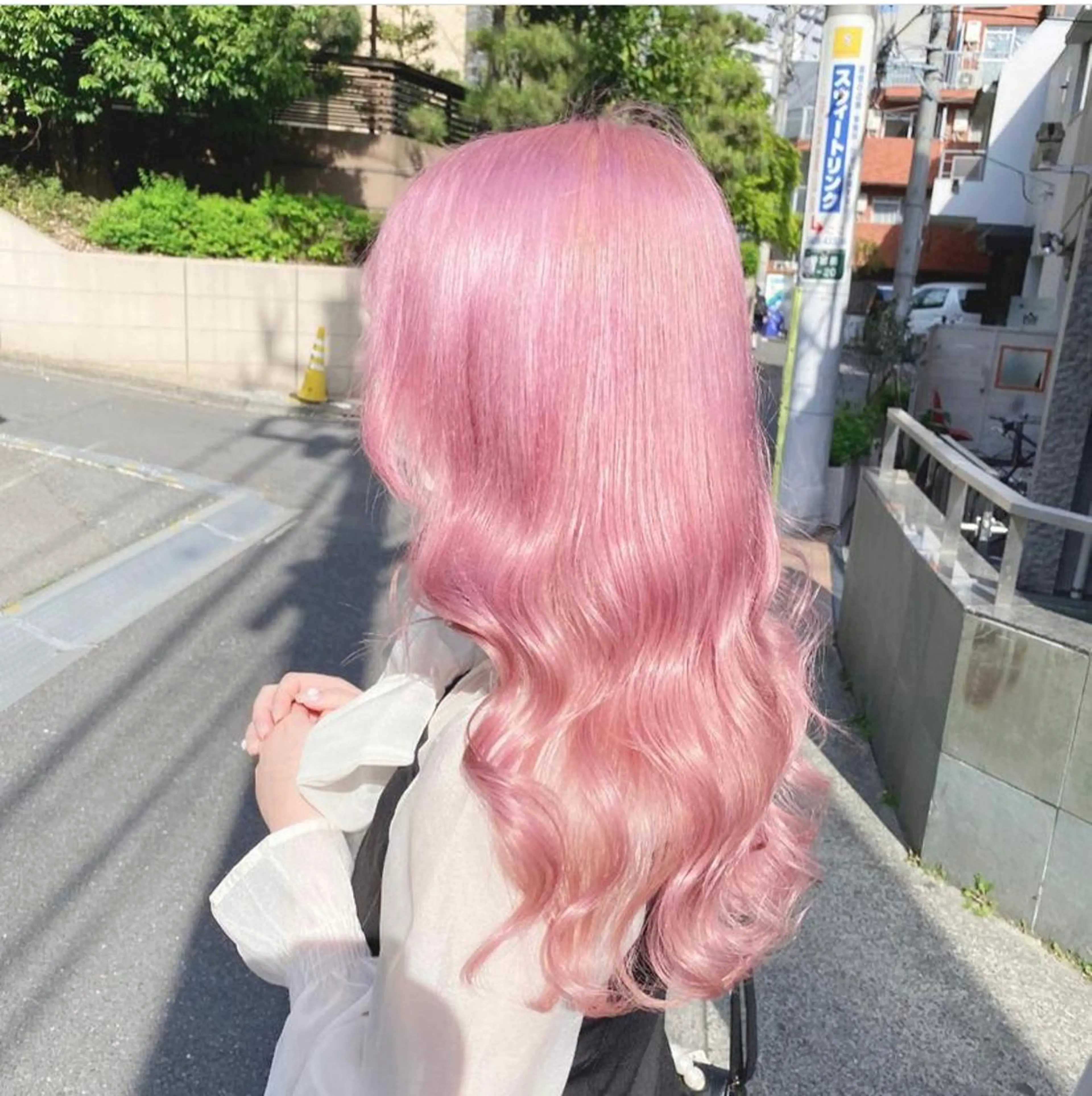 セミロング アッシュ アッシュグレー アッシュグレージュ ミストバング ピンクブラウン ハイトーン×エクステ 💞くるみのヘアスタイル