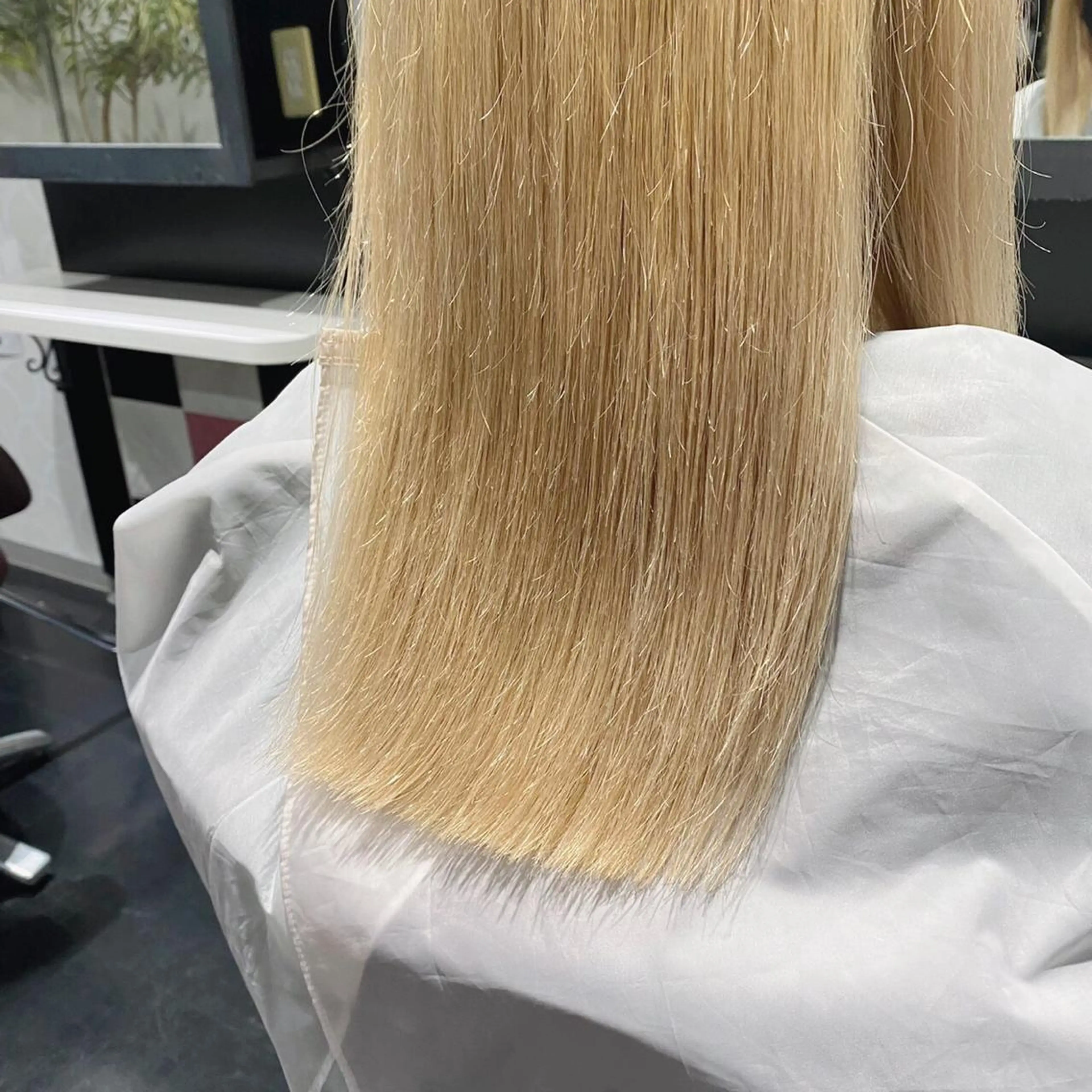 セミロング 艶髪モテヘア ♡tomimaのヘアスタイル
