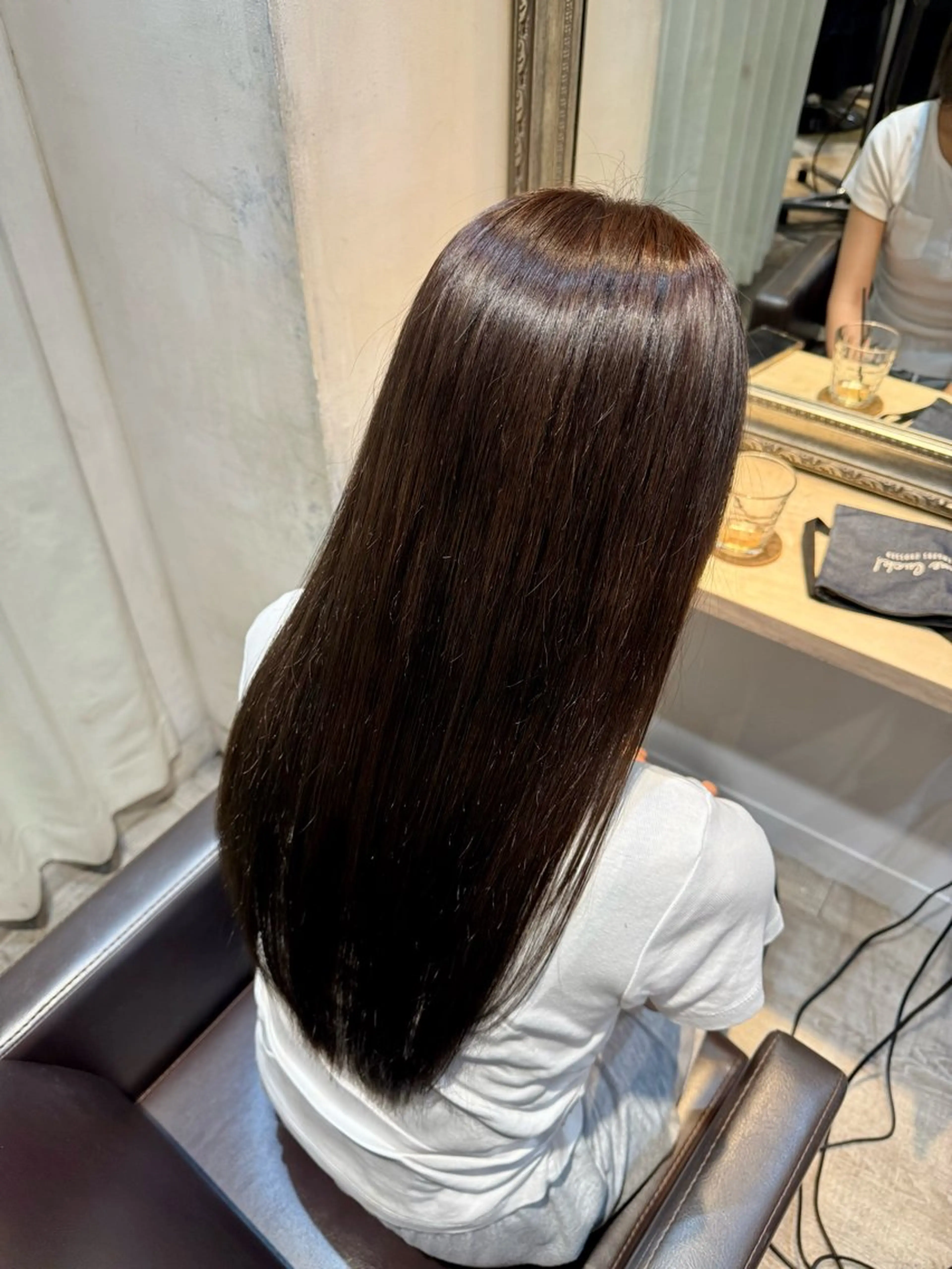 ロング カラー ベージュカラー ブリーチ ブラウンカラー ブラウンベージュ カット ヘアカラー トリートメント Lutia新宿　せき ゆうみのヘアスタイル