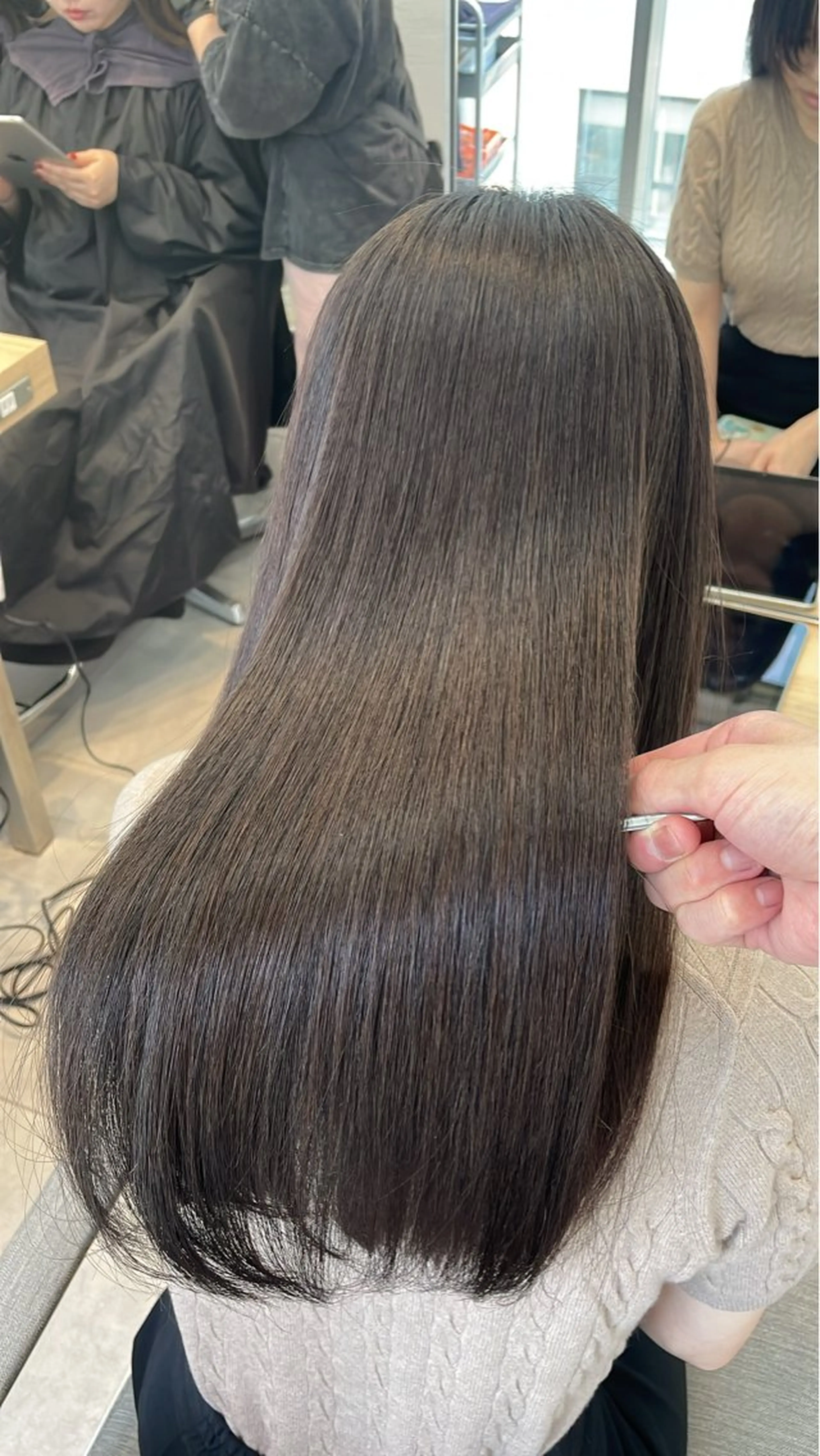 ロング カット 縮毛矯正 トリートメント ヘッドスパ ✨髪質改善✨美髪 矯正🫧小泉のヘアスタイル