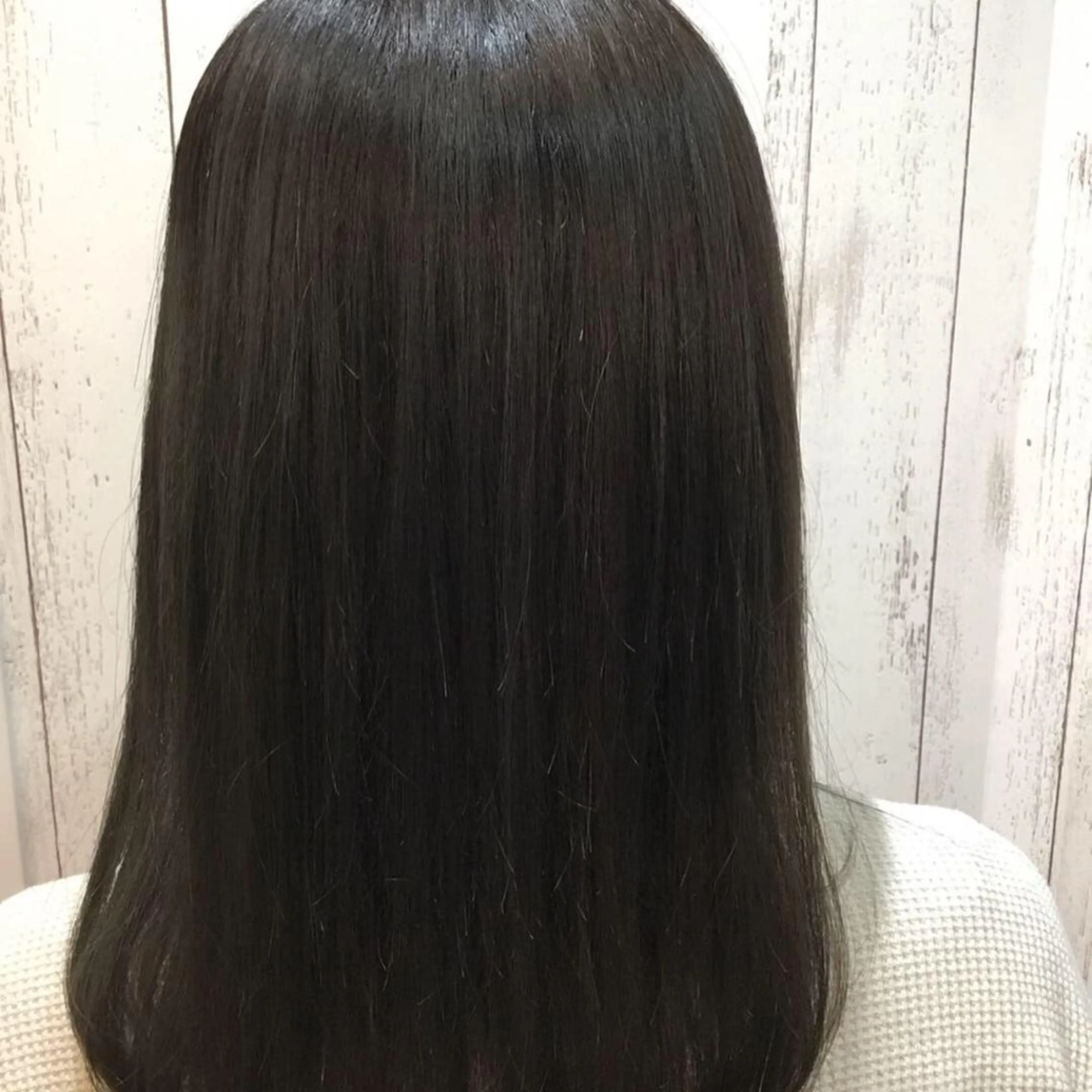 セミロング カラー パーマ embrace エンブレイスのヘアスタイル